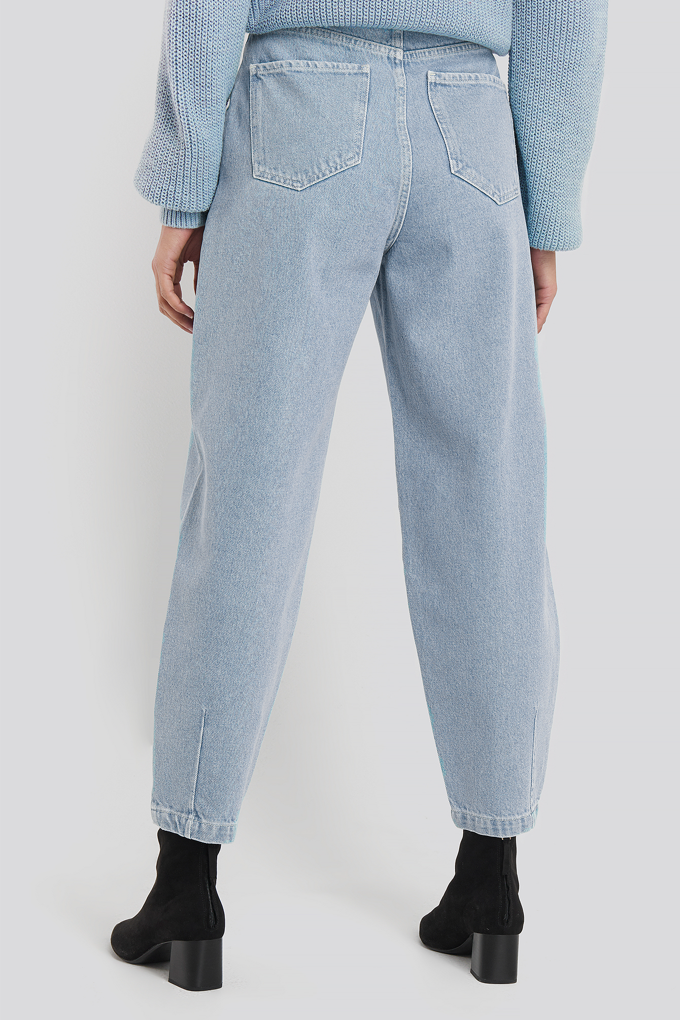 Front Dart Slouchy Jeans Blue