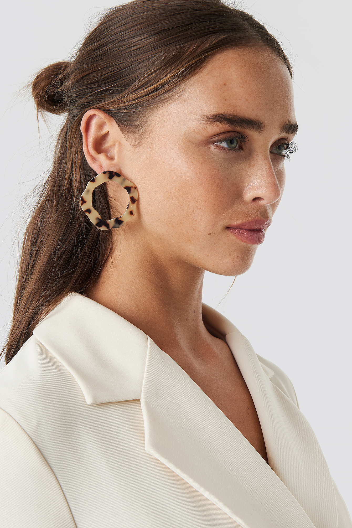 Uneven Front Stud Resin Earrings Tortoise