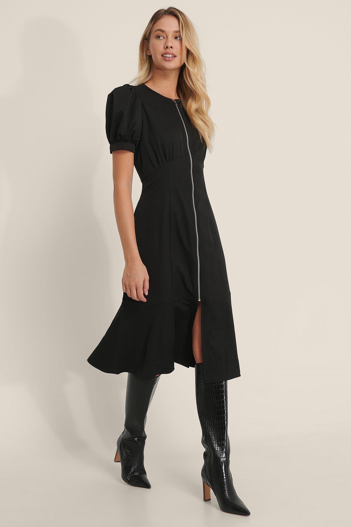 Naked shoulders Midi-jurk zwart casual uitstraling Mode Jurken Midi-jurken 