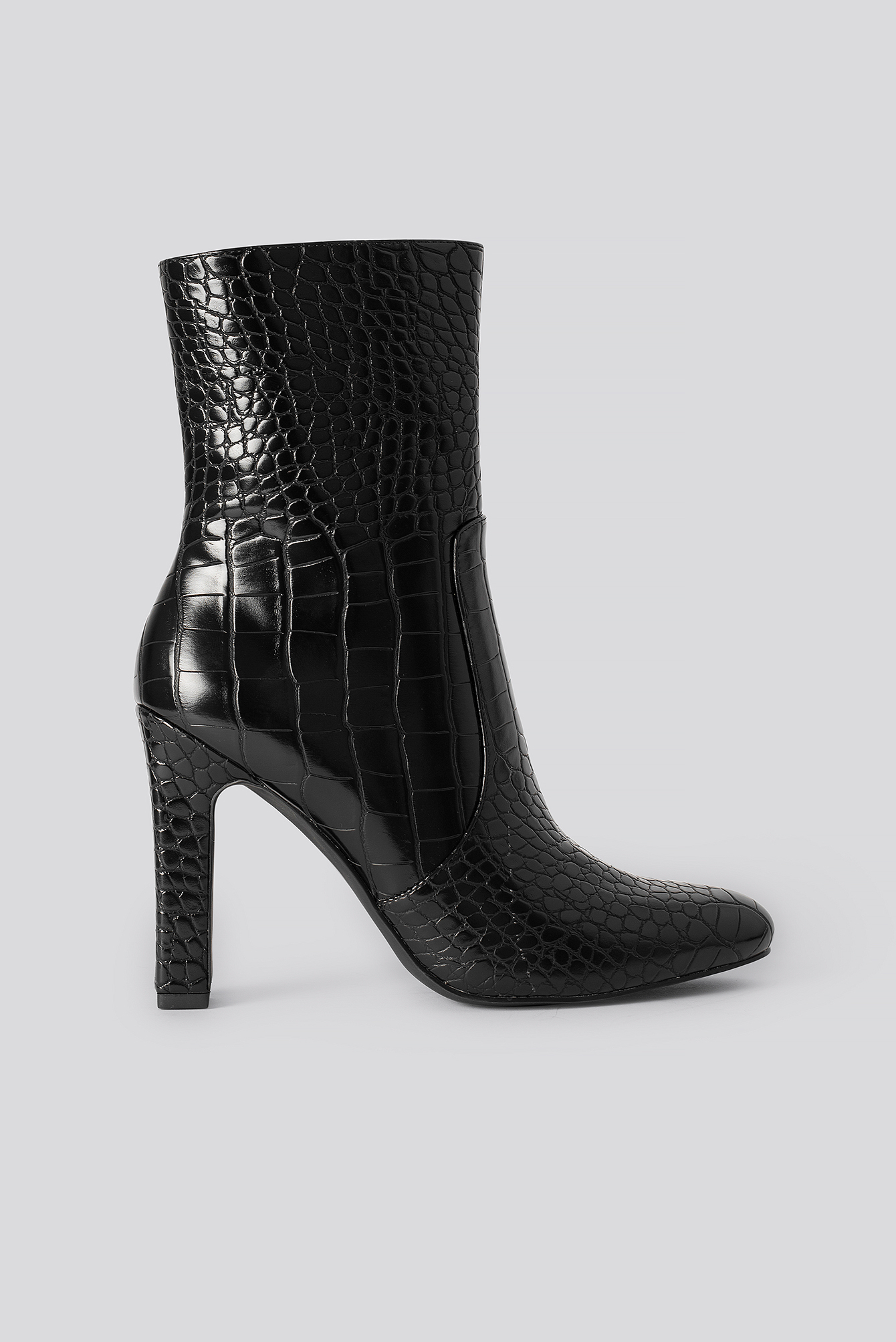 Glossy Reptile Booties Black