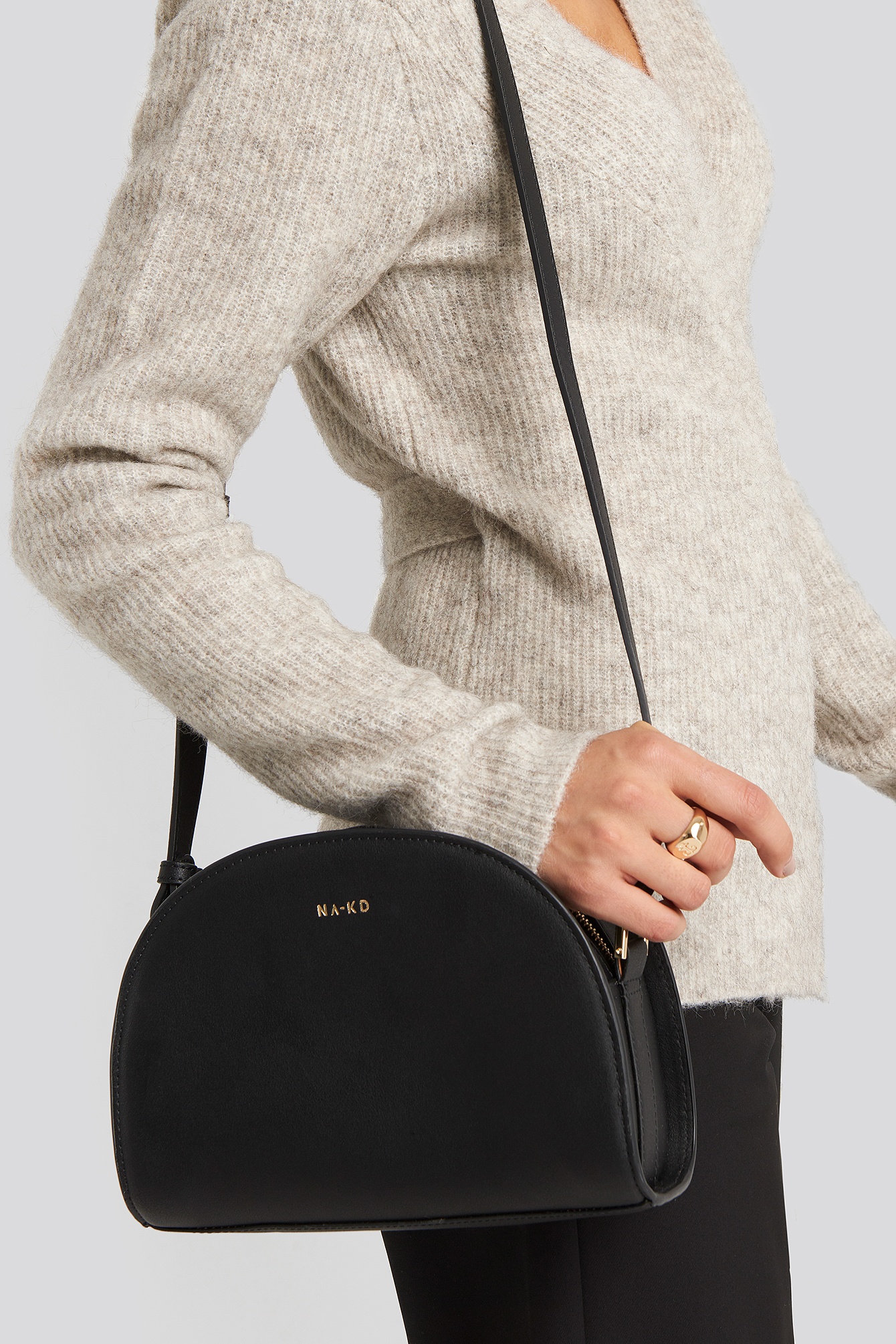 Half Moon Crossbody Bag Black