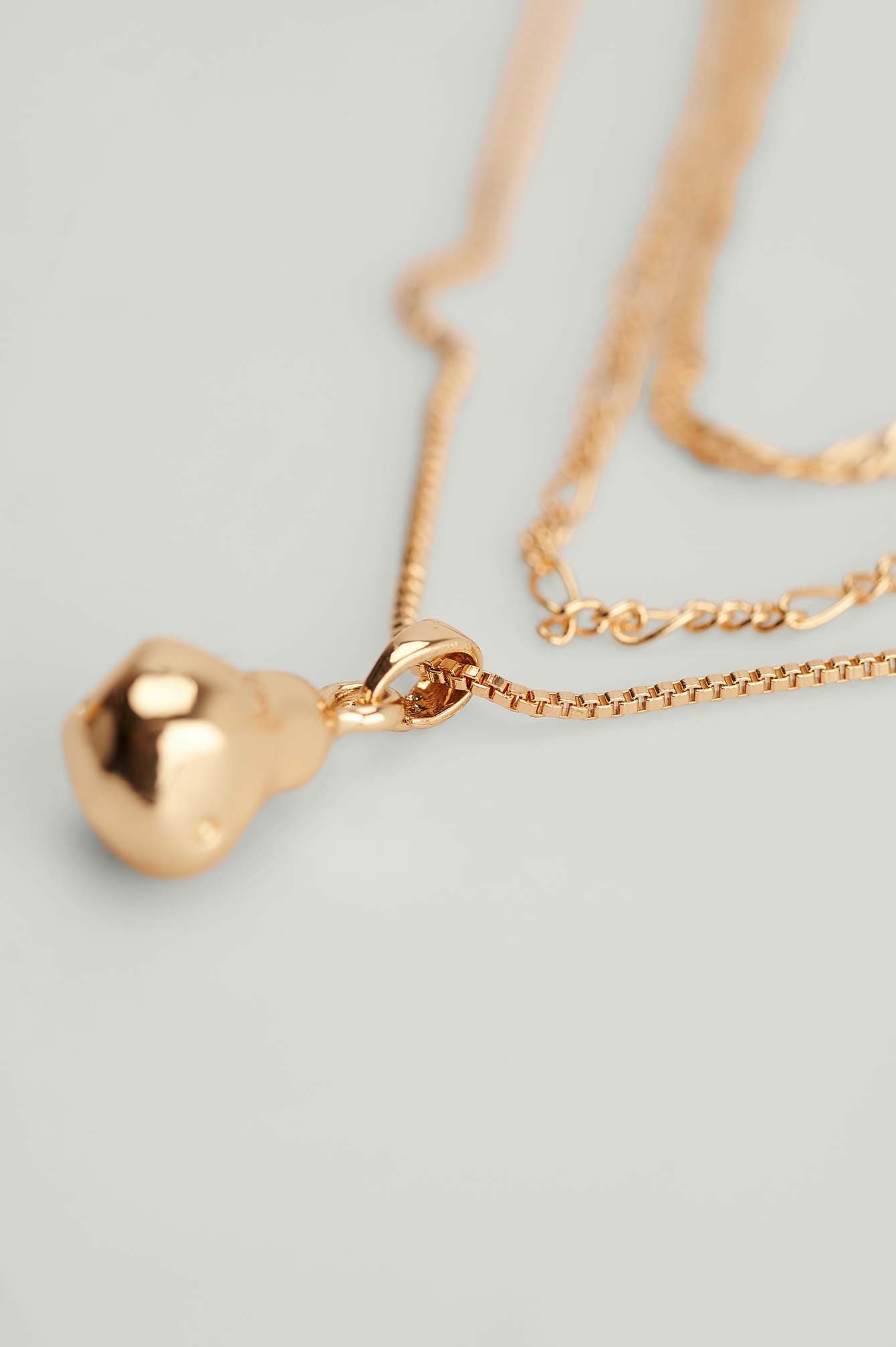 Gold Hammered Pendant Necklace