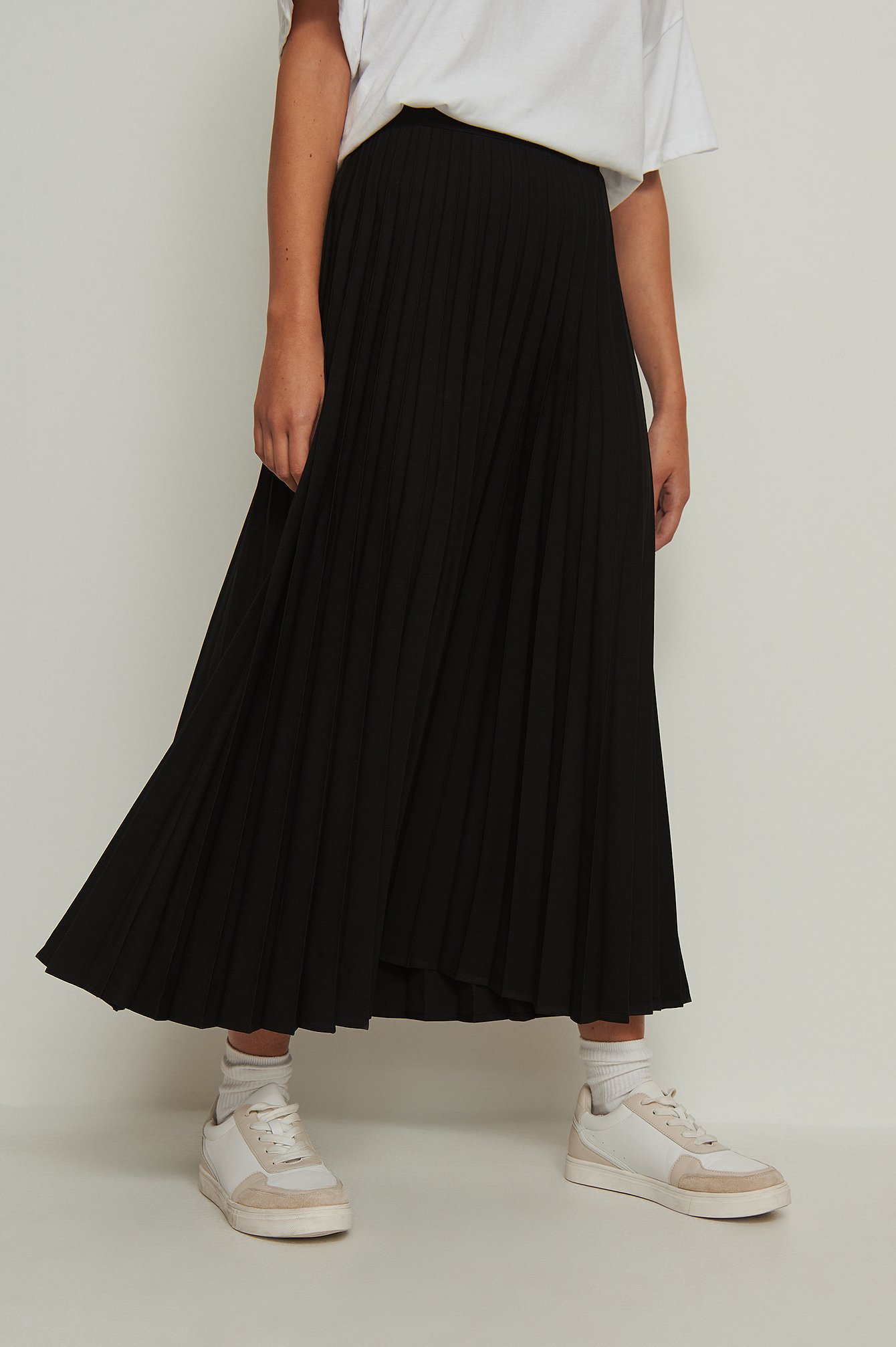 Black Heavy Pleated Midi Skirt