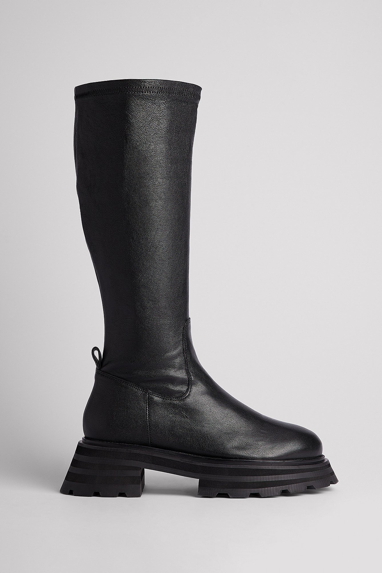 NA-KD Shoes Boots i läder med tung profilsula och skaft - Black