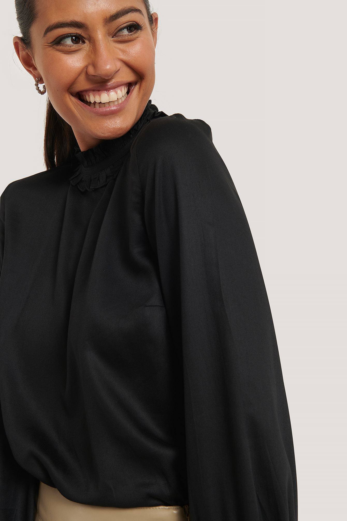 High Neck Blouse Black | na-kd.com