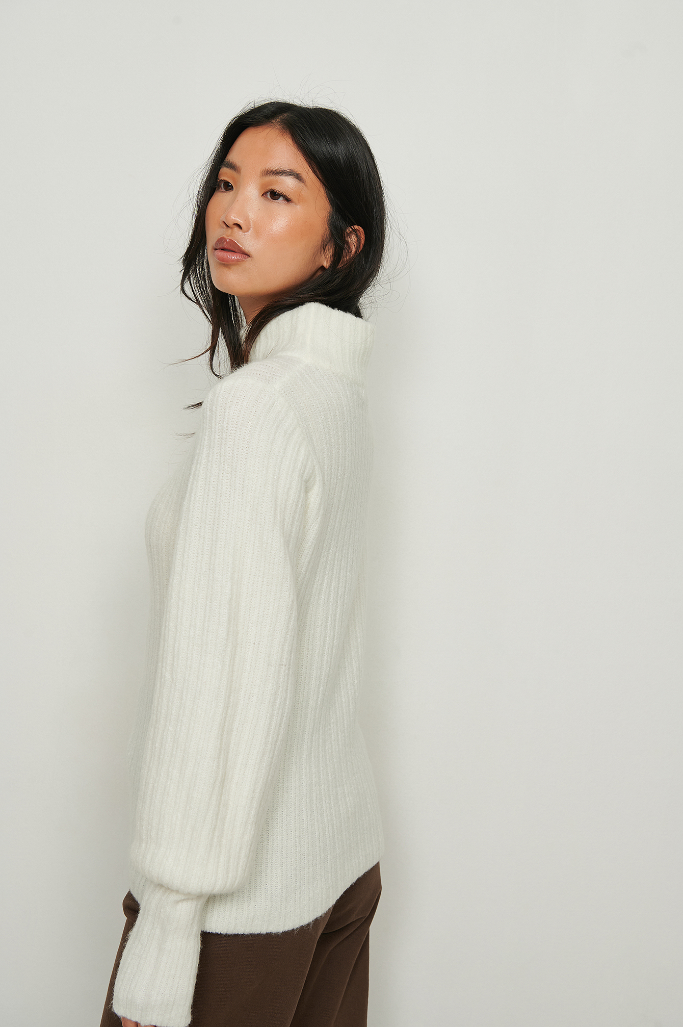 White High Neck Knitted Puff Shoulder Sweater