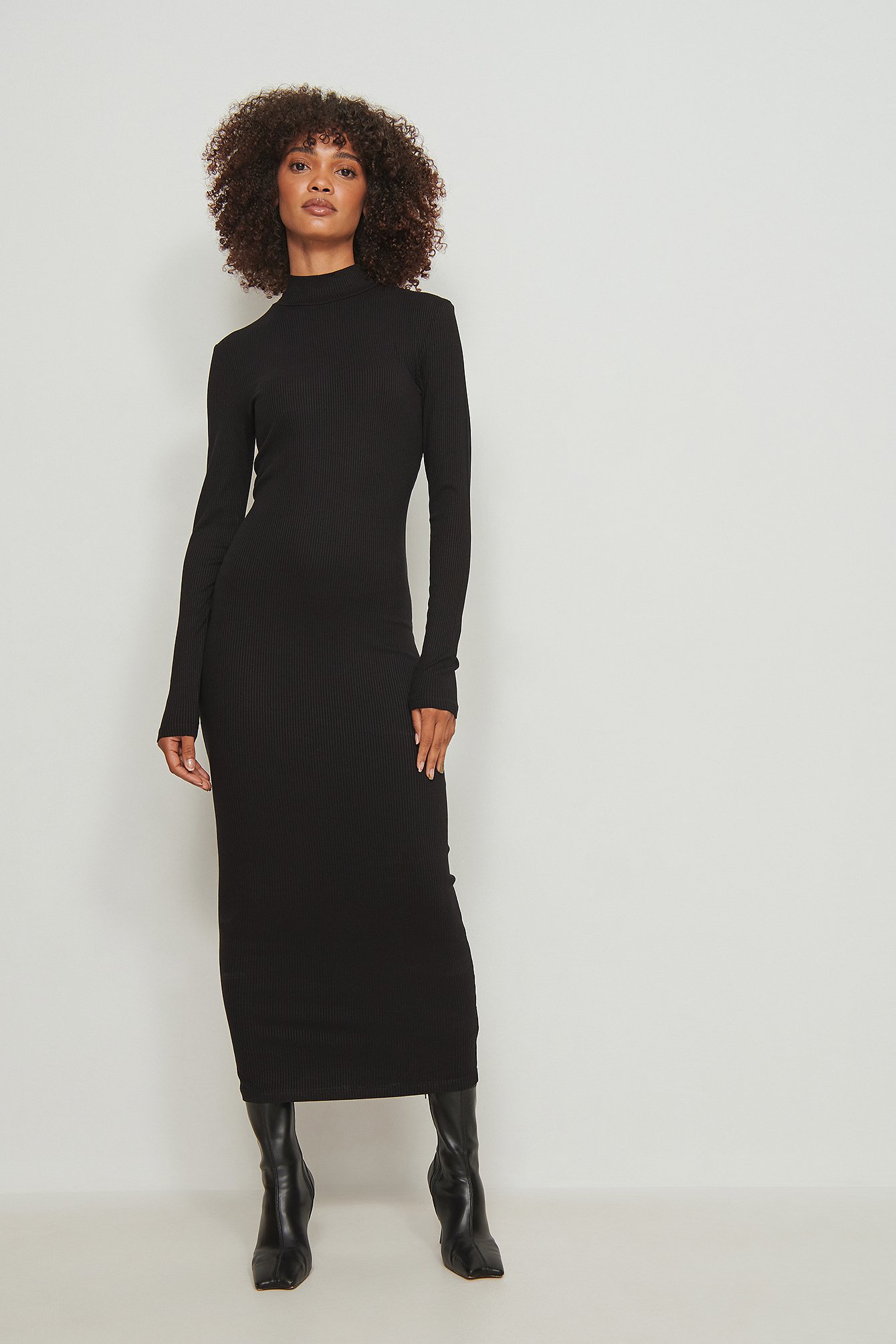 Black Gerecycleerd geribde jurk met lange mouwen