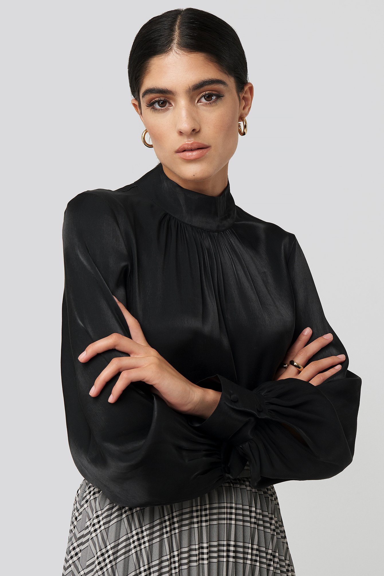 High Neck Loose Fit Blouse Black | NA-KD