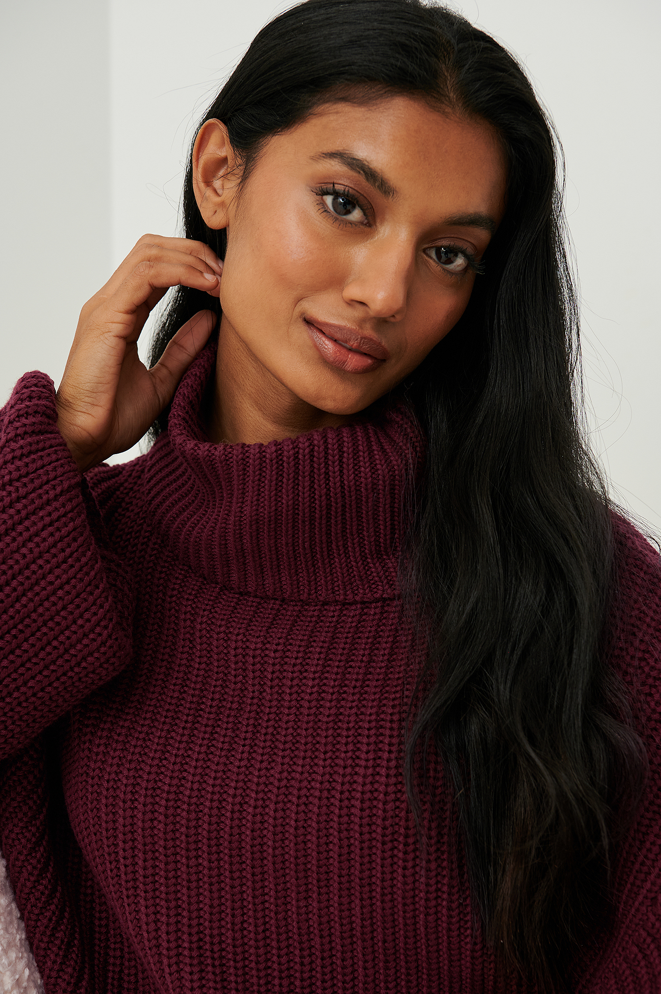 Turtle Neck Short Knitted Sweater Red 