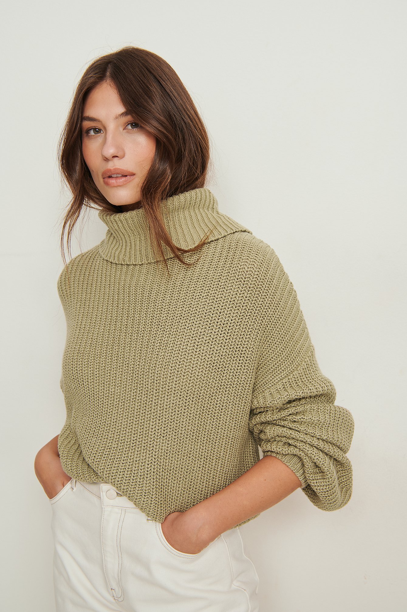 Light Khaki Turtle Neck Short Knitted Sweater