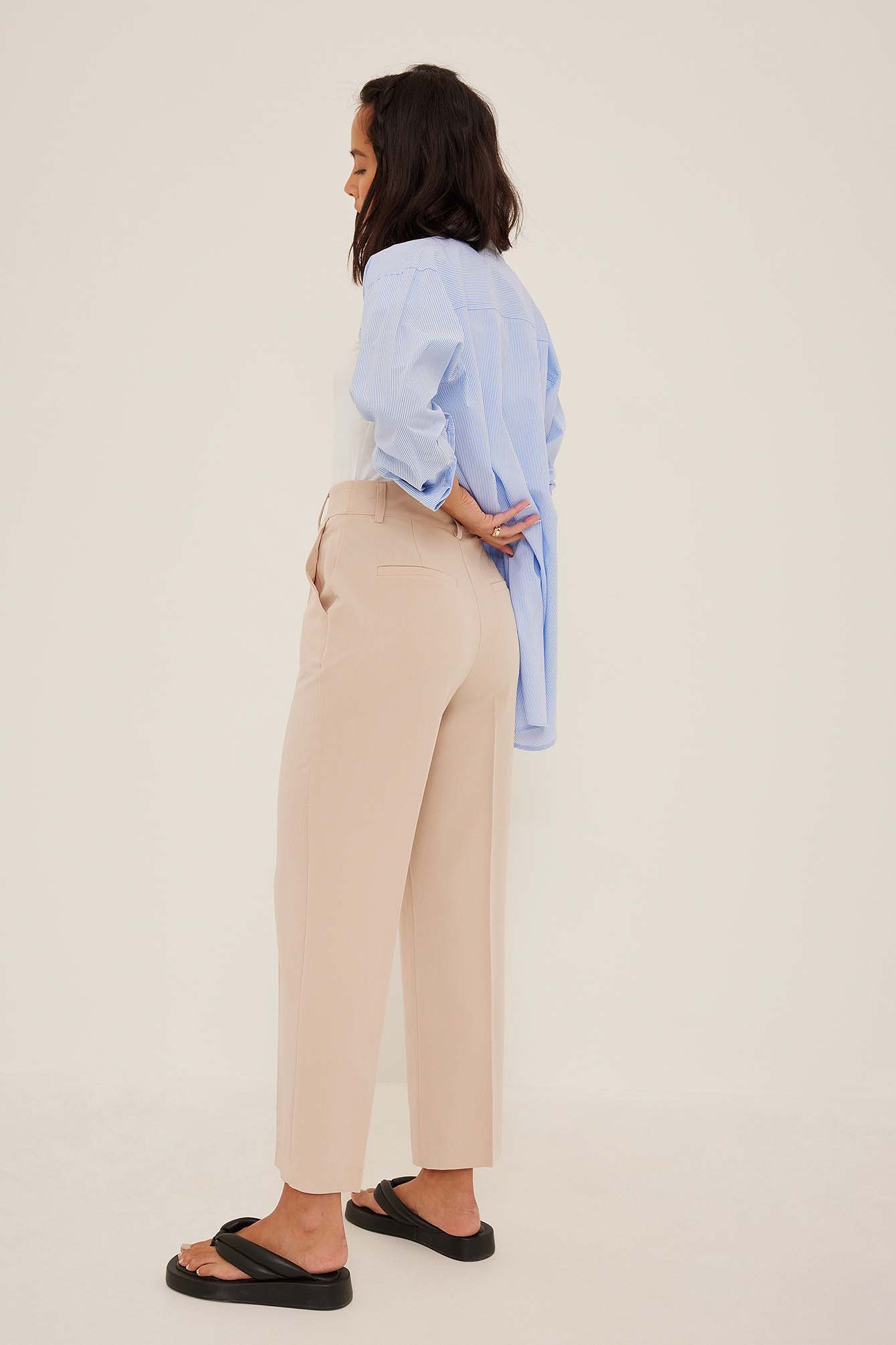 High Rise Cropped Suit Pants Beige | na 