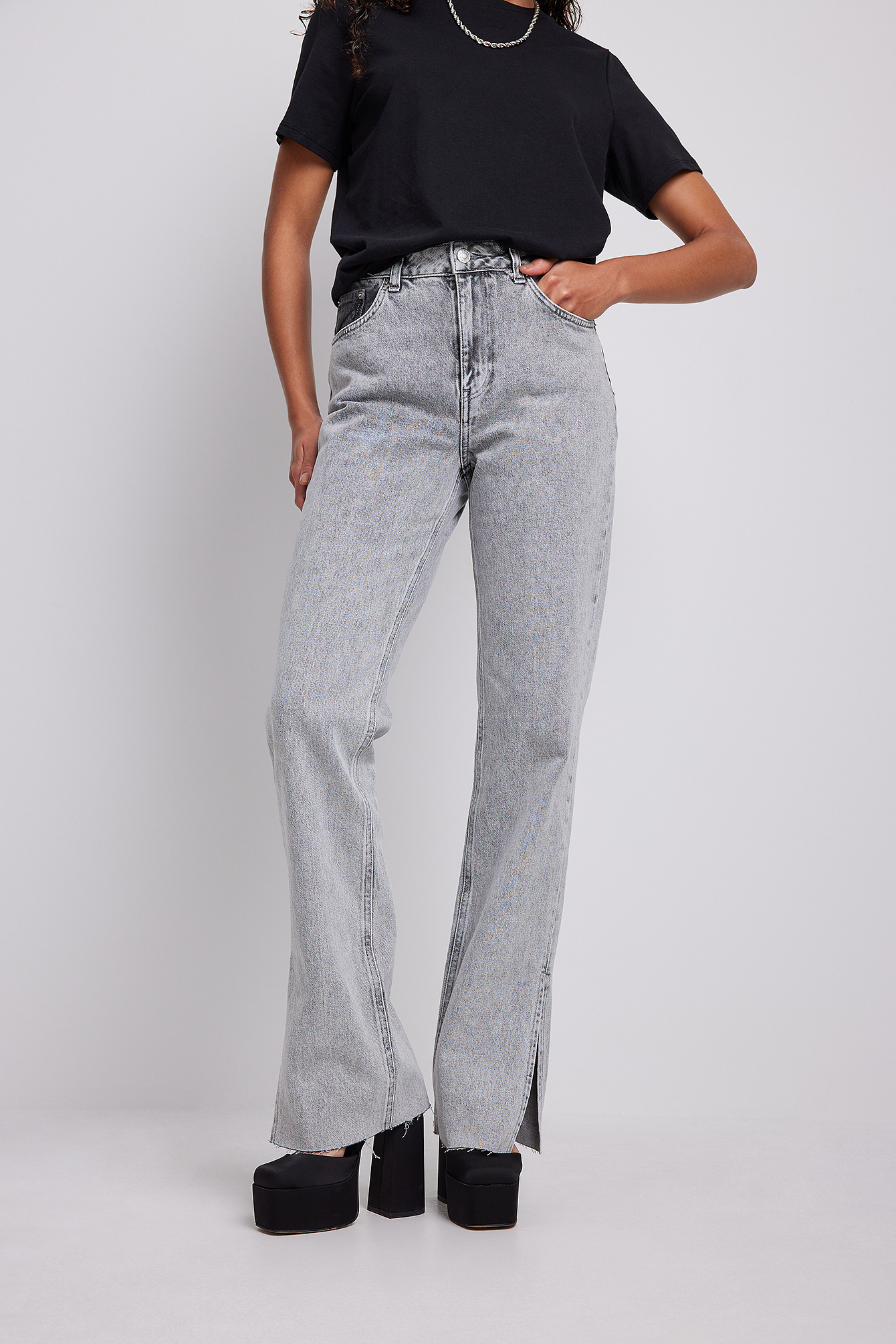 NA-KD Trend Jeans med lige ben - Grey