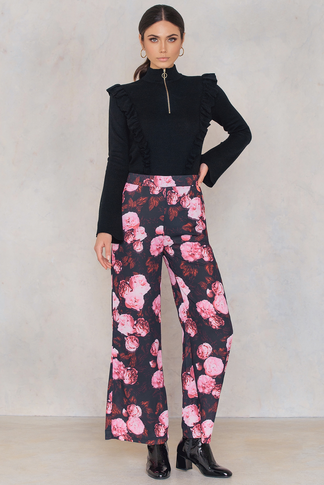 High Waist Flared Pants Black/Pink Print