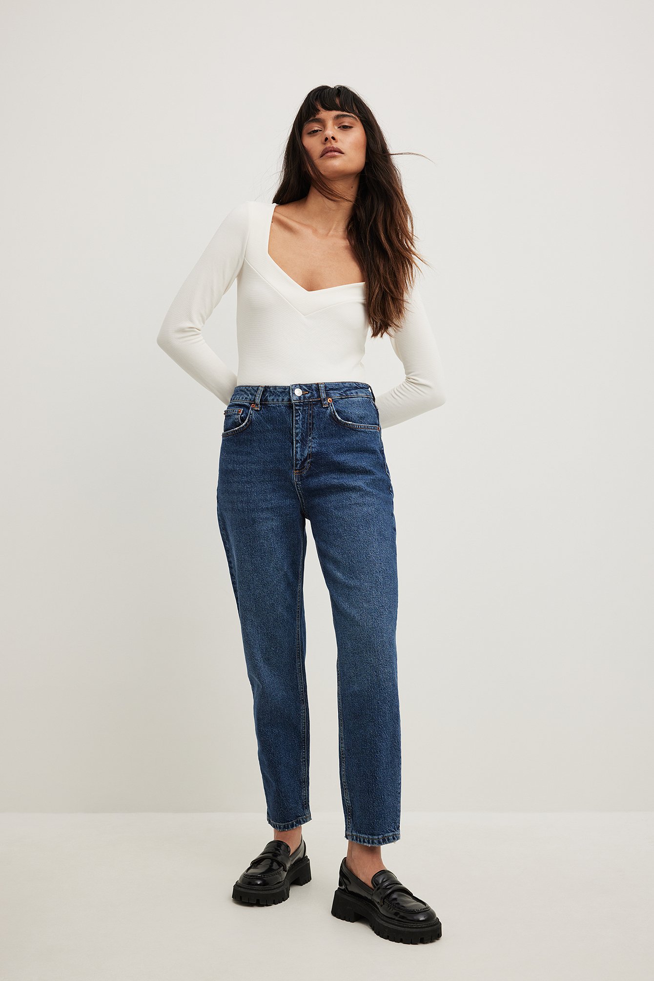 Mom jeans damer | Køb mom jeans online | NA-KD