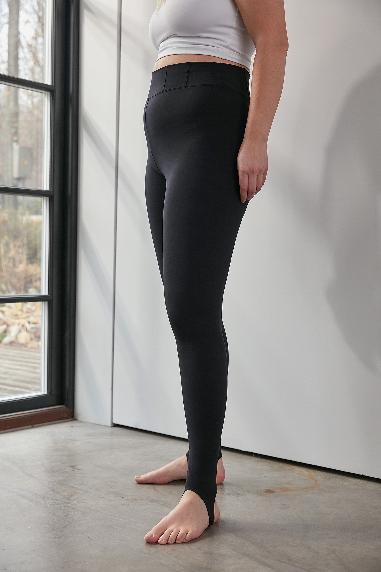 High Waist Stirrup Legging Black | na 
