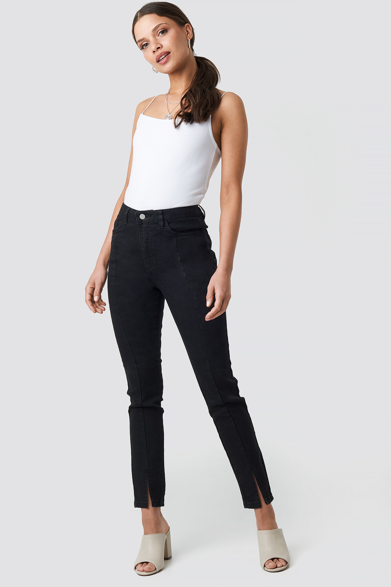 Highwaist Skinny Front Slit Jeans Black | na-kd.com