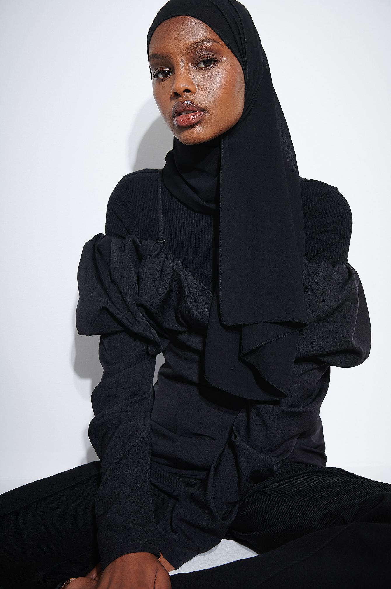Khaoula x NA-KD Puff Detail Off Shoulder Dress - Black