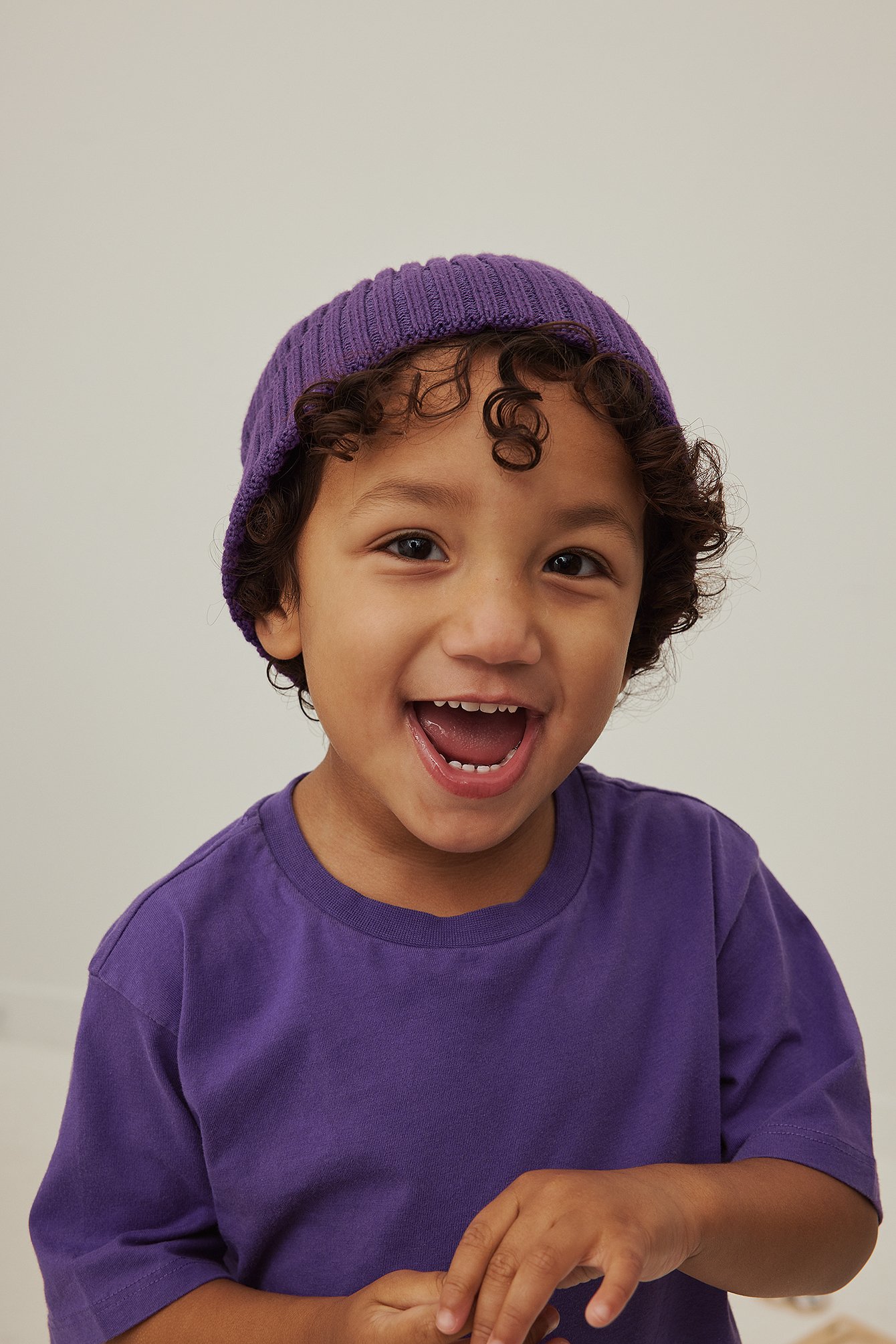 Purple Økologisk strikhue til børn