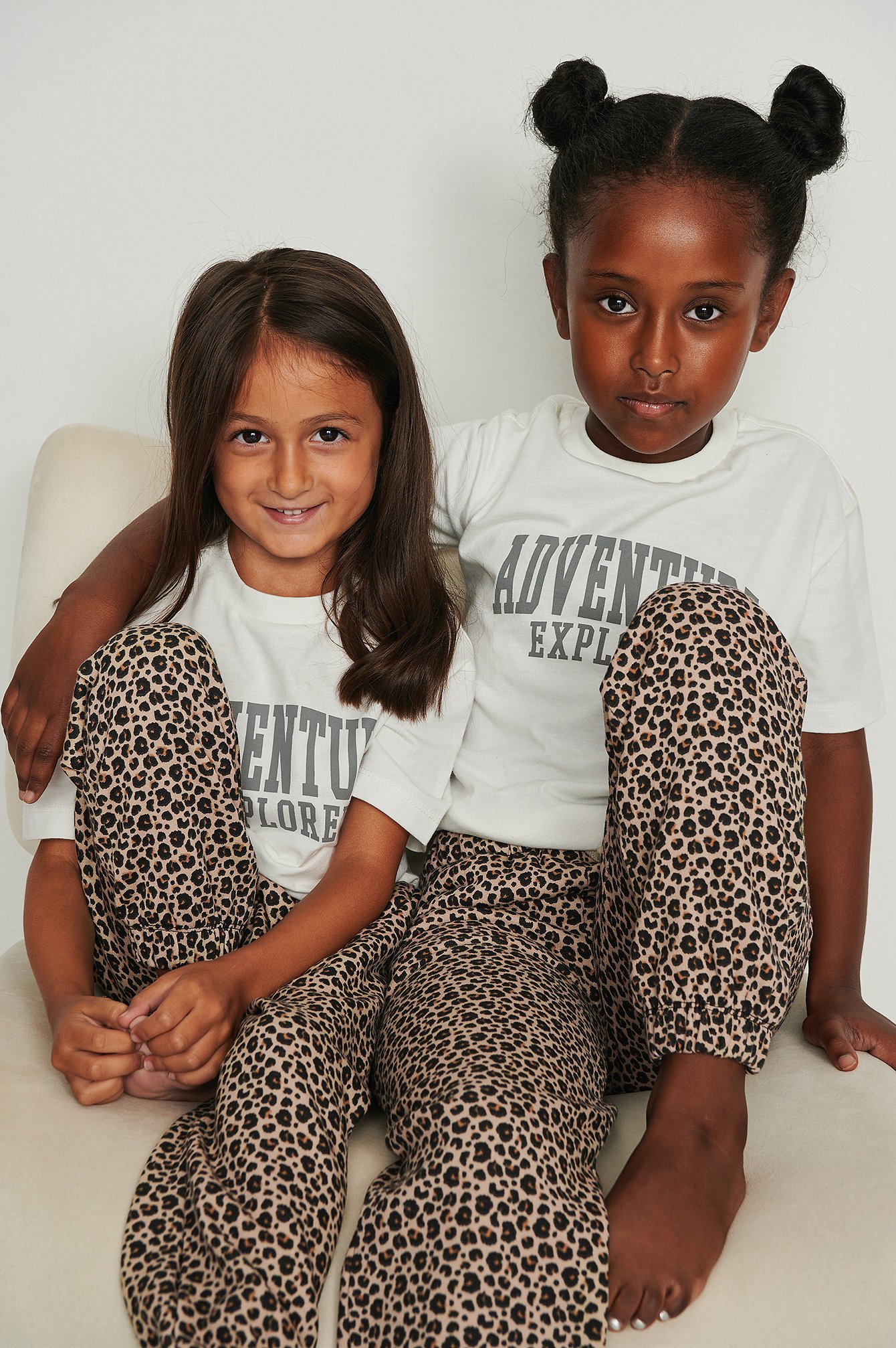 Leopard Pantaloni sportivi con stampa leopardata in tessuto organico