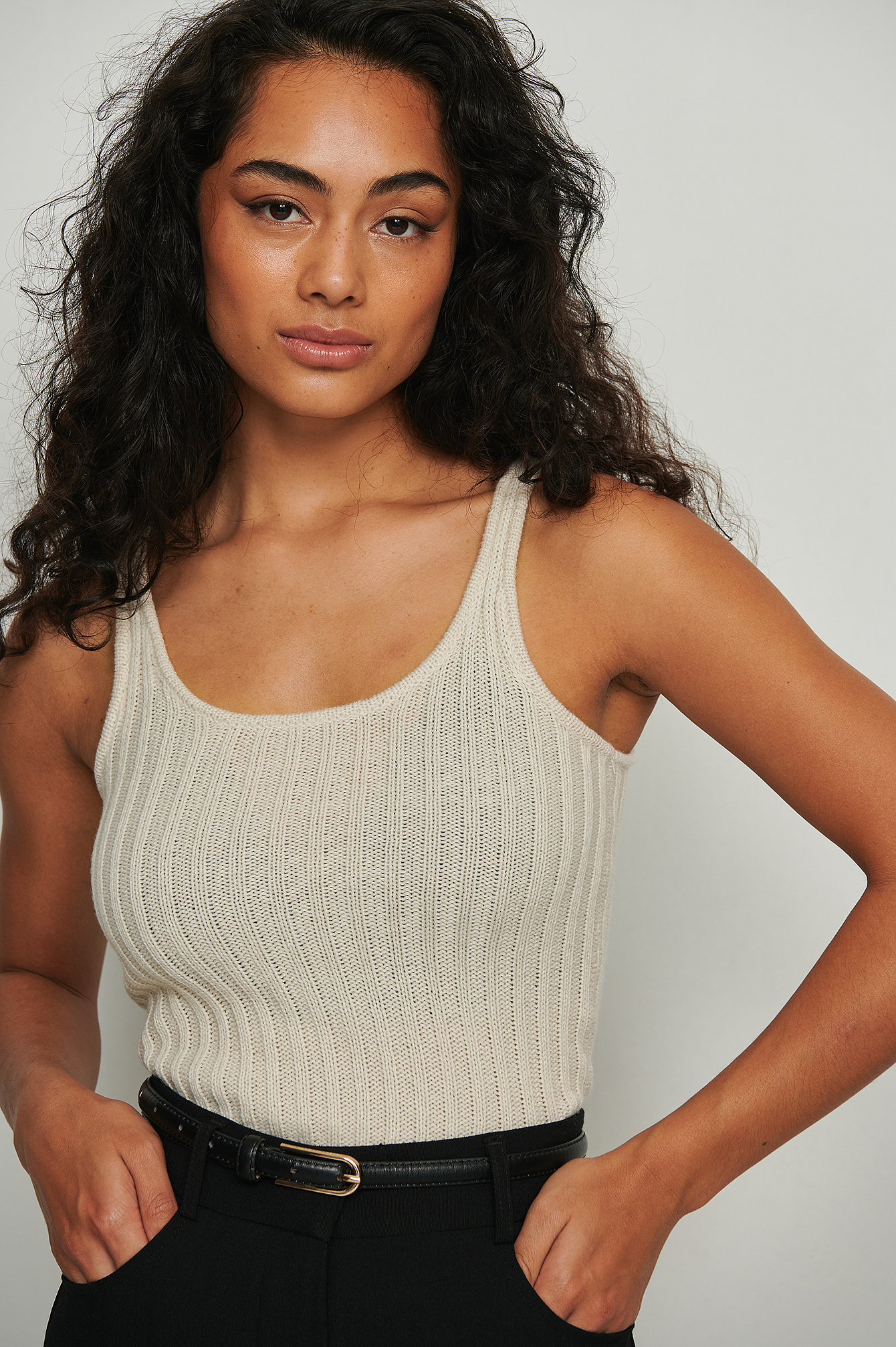 NA-KD Trend Knitted Cropped Rib Singlet - Beige