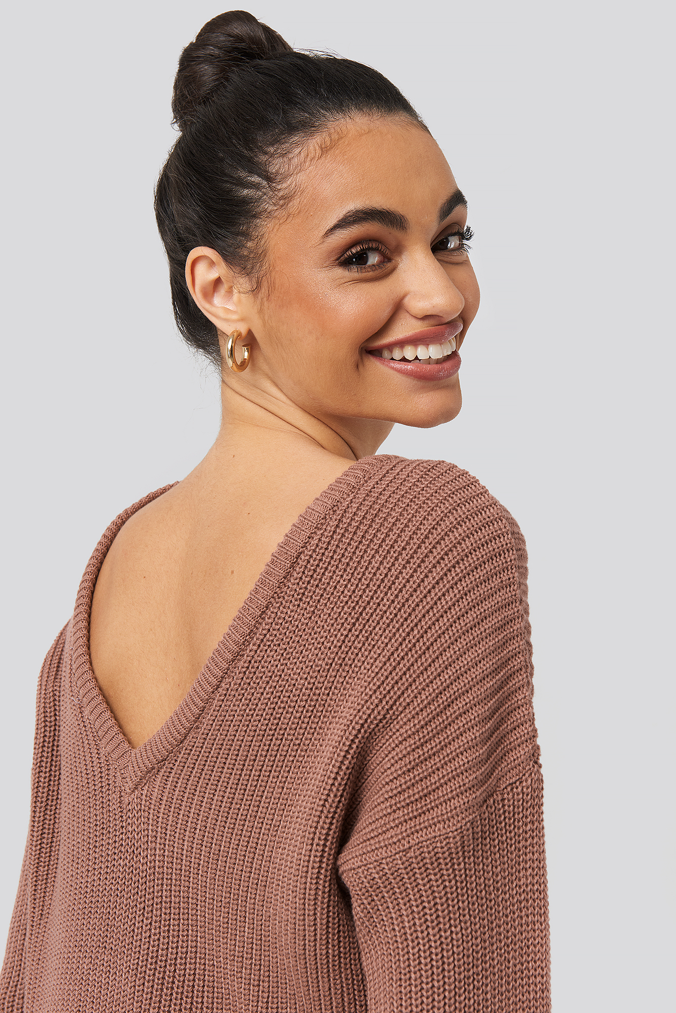 NA-KD KNITTED DEEP V-NECK SWEATER - PINK