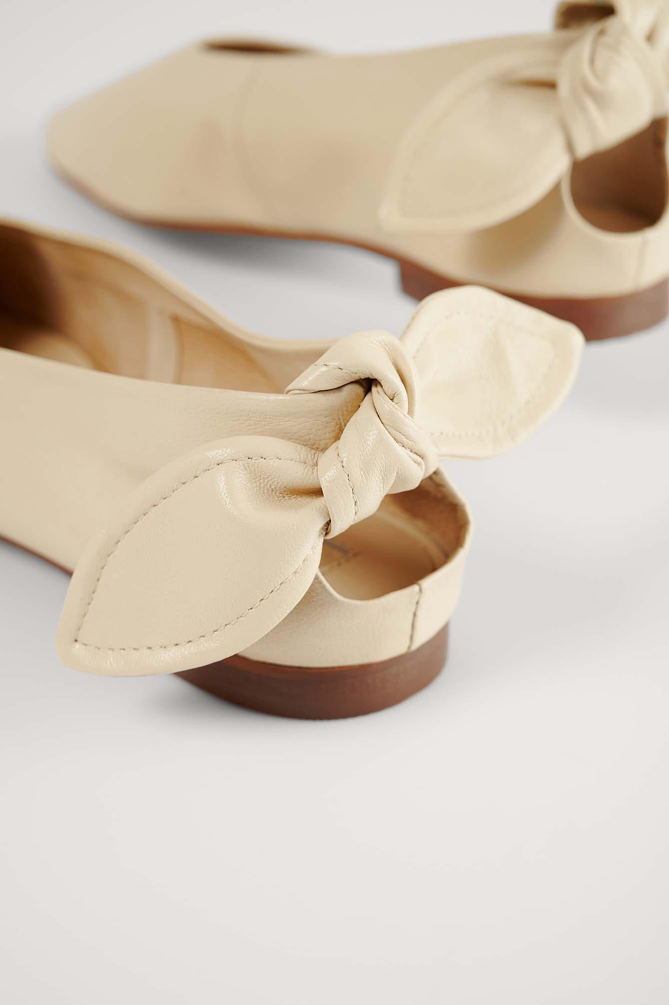 Leather Bow Ballerinas Beige | na-kd.com