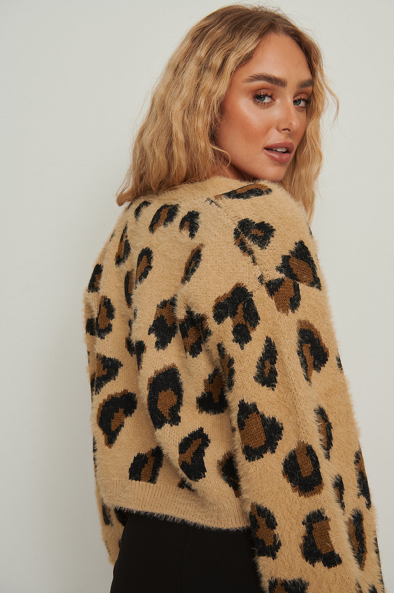 Leopard Knitted Cropped Cardigan