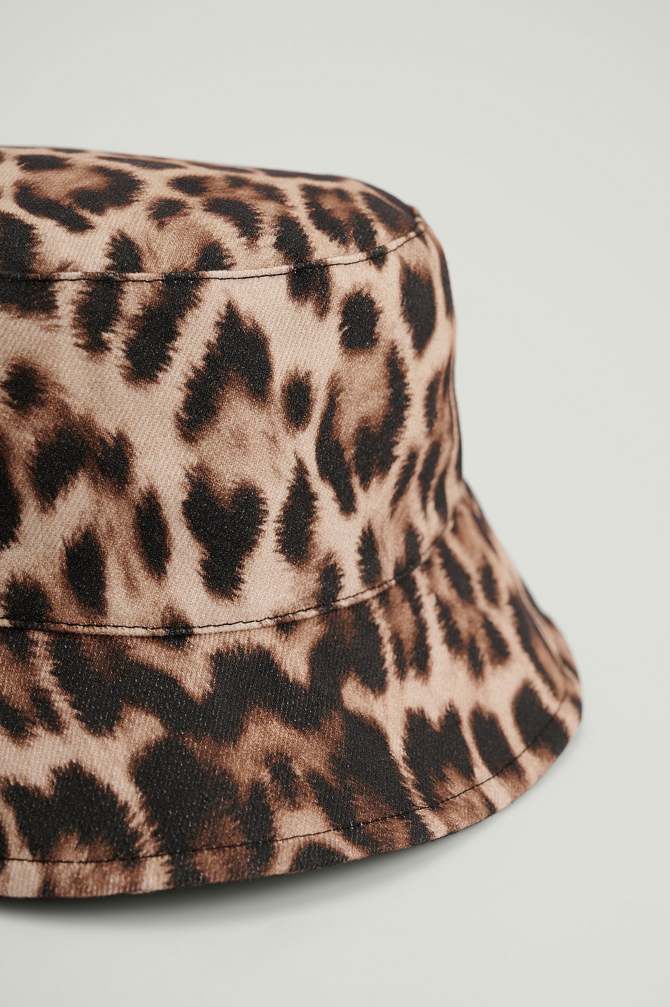 Leopard Leo Bucket Hat