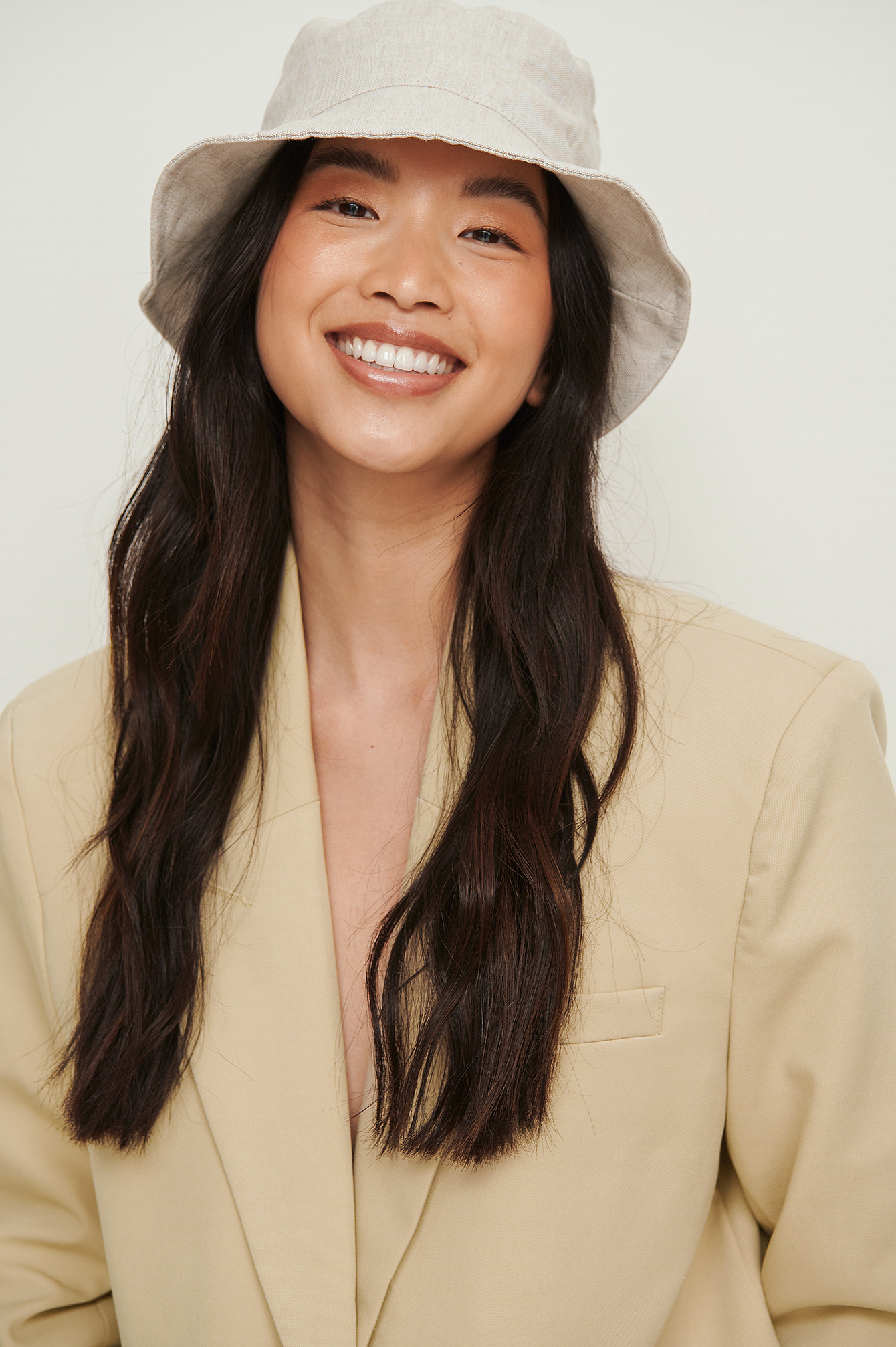 Linen Bucket Hat Offwhite | na-kd.com