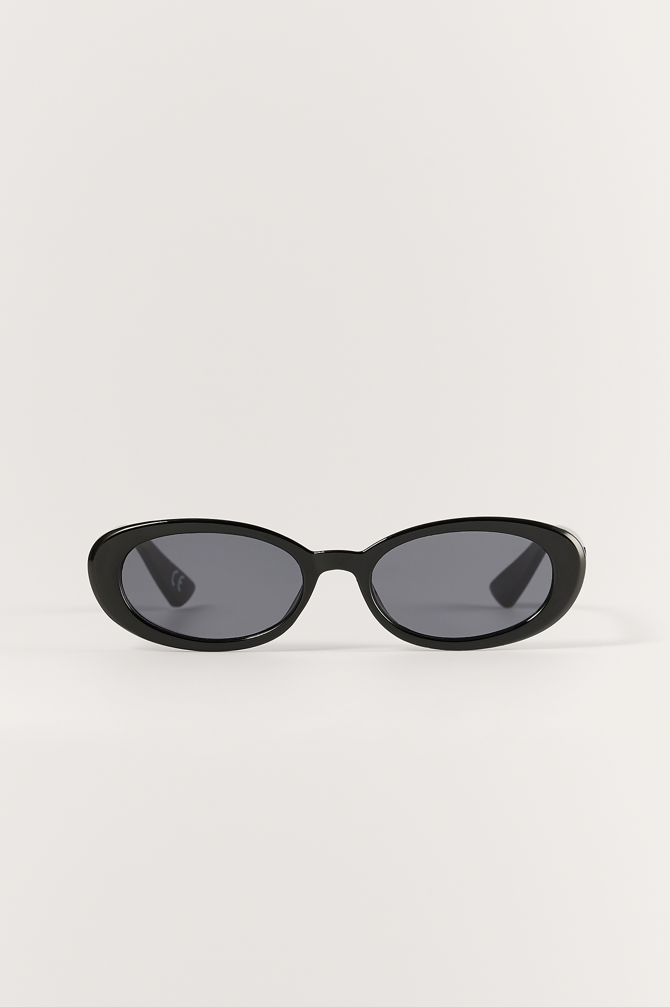 oval sunglasses white
