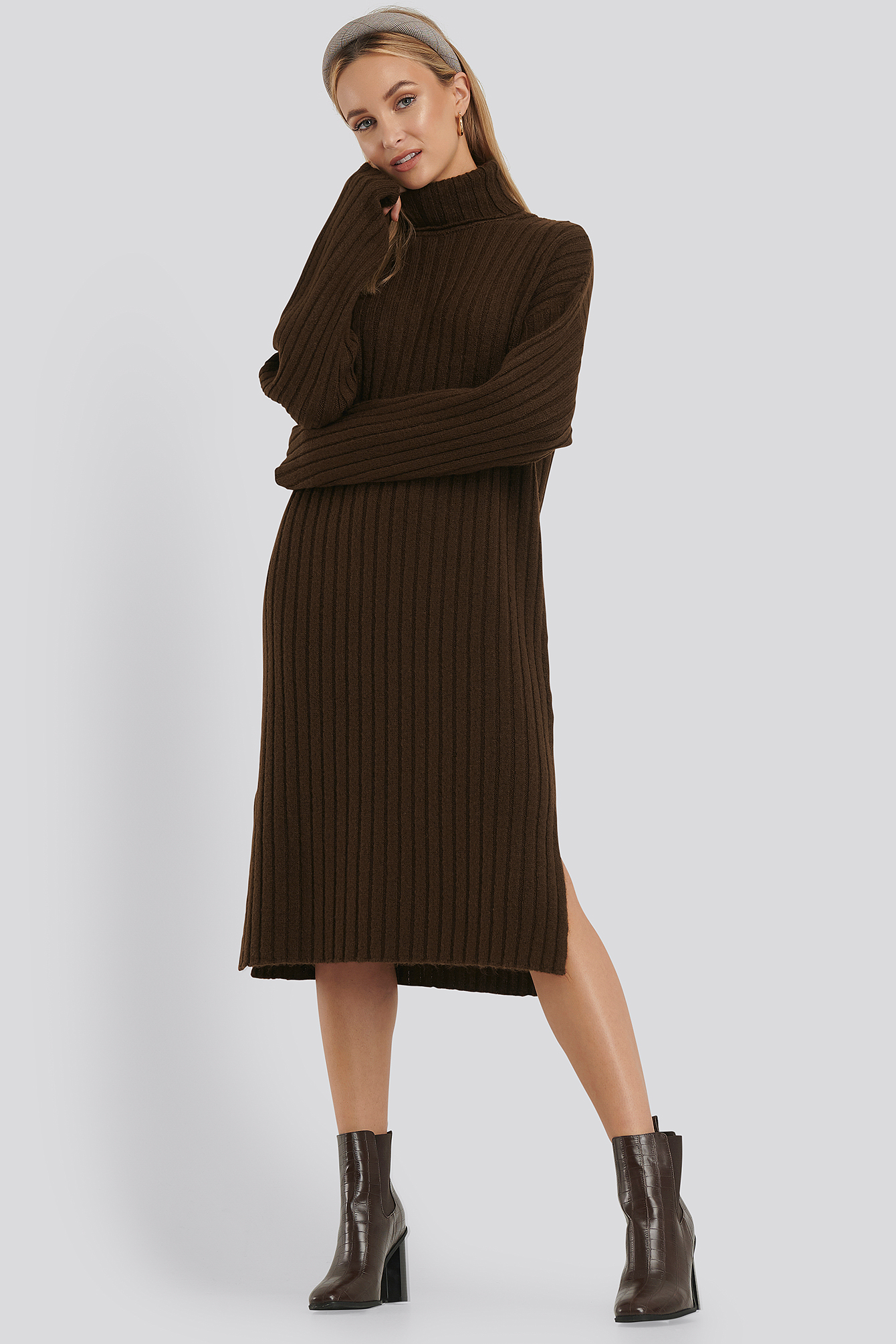 Long Rib Knitted Polo Dress Brown