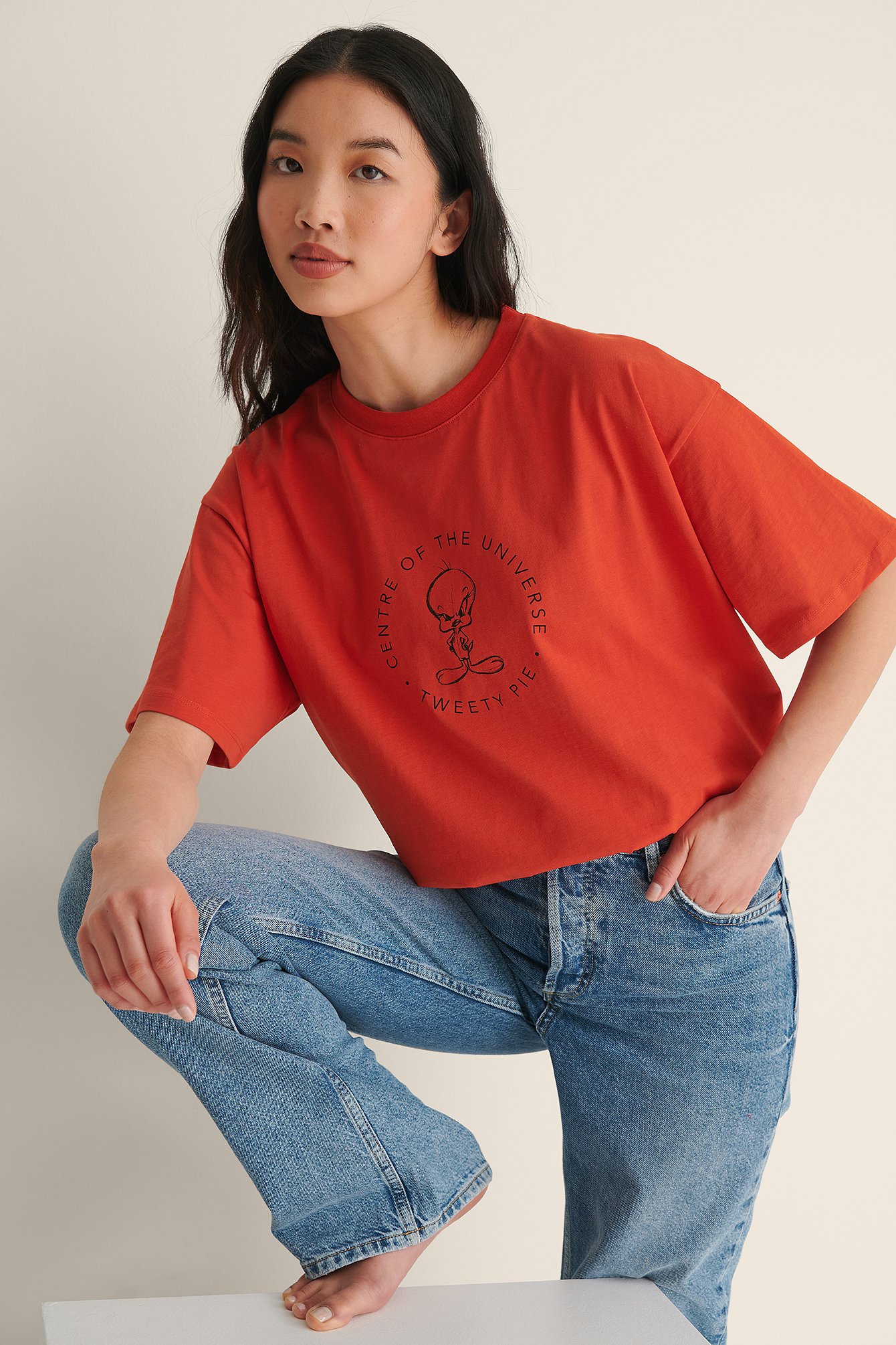 Red Universe Looney Tunes T-Shirt I Overstørrelse