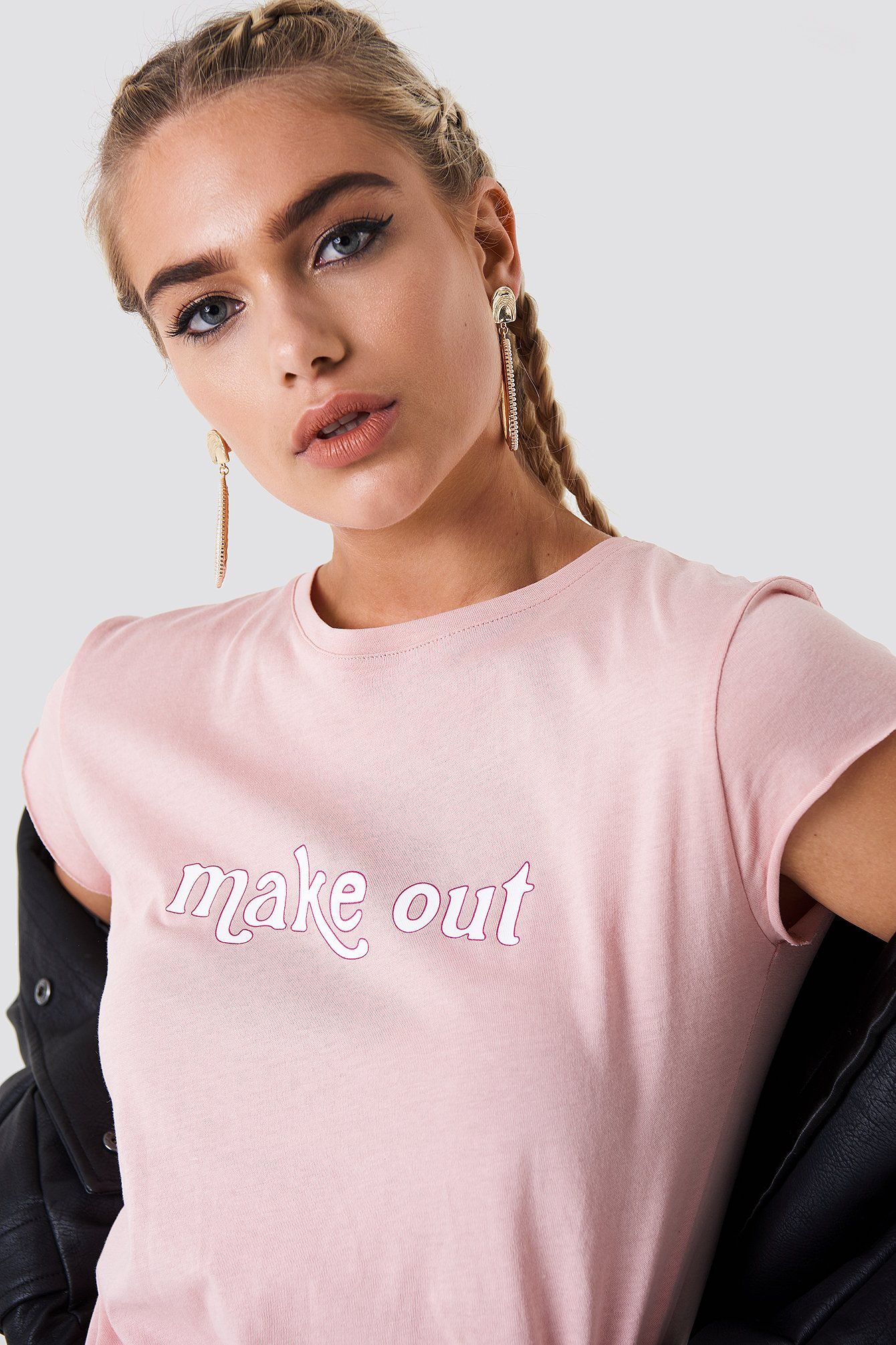 Make Out Tee Pink | NA-KD