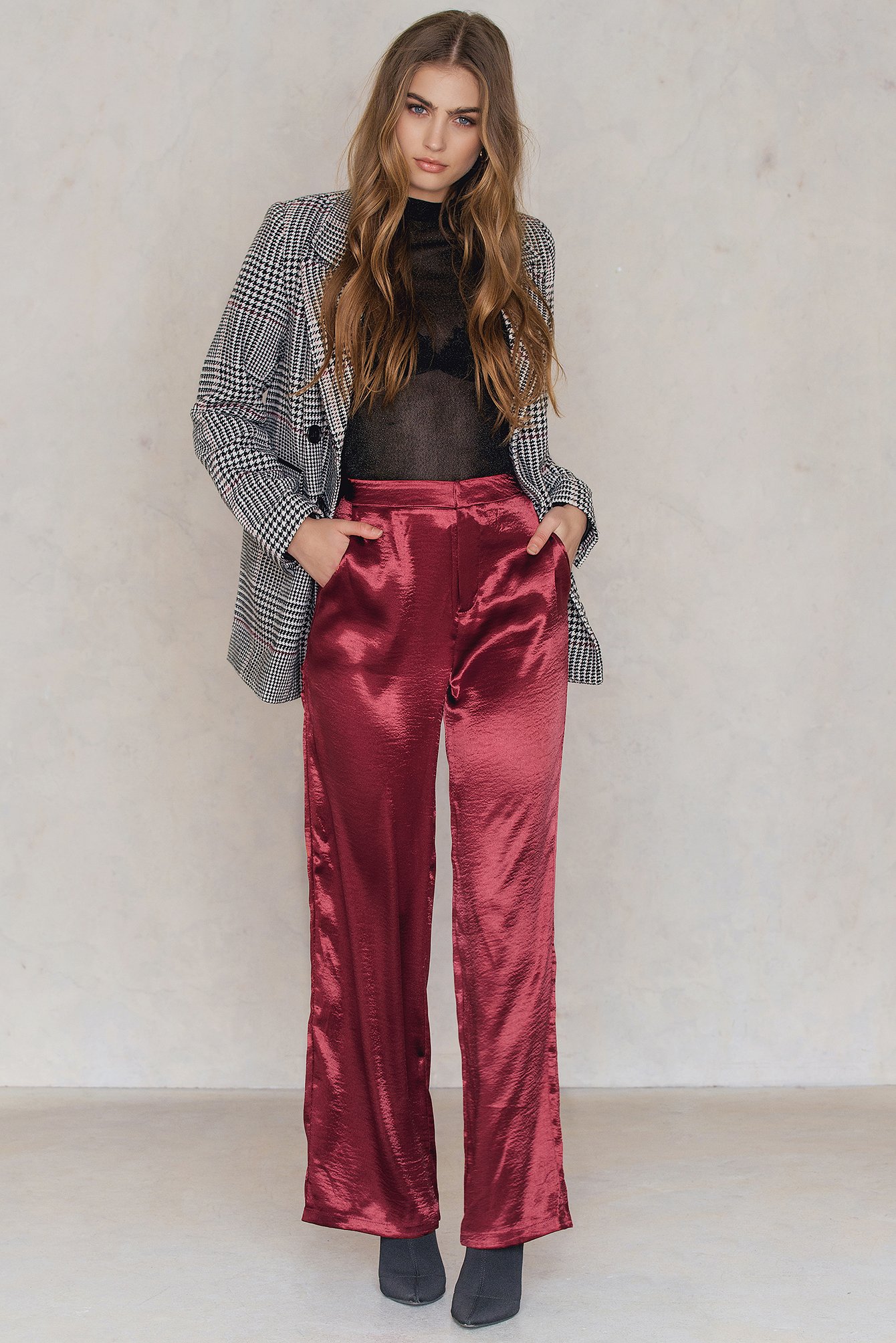 Metallic Flared Pants Red | NA-KD