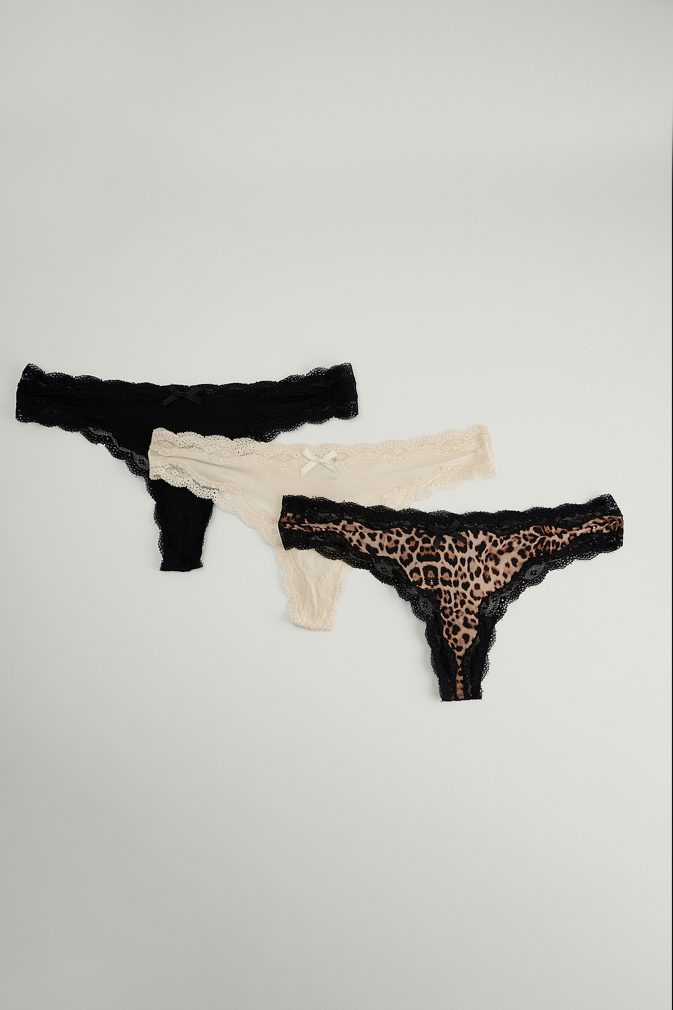 Micro Lace Edge String 3-pack Multicolor | NA-KD