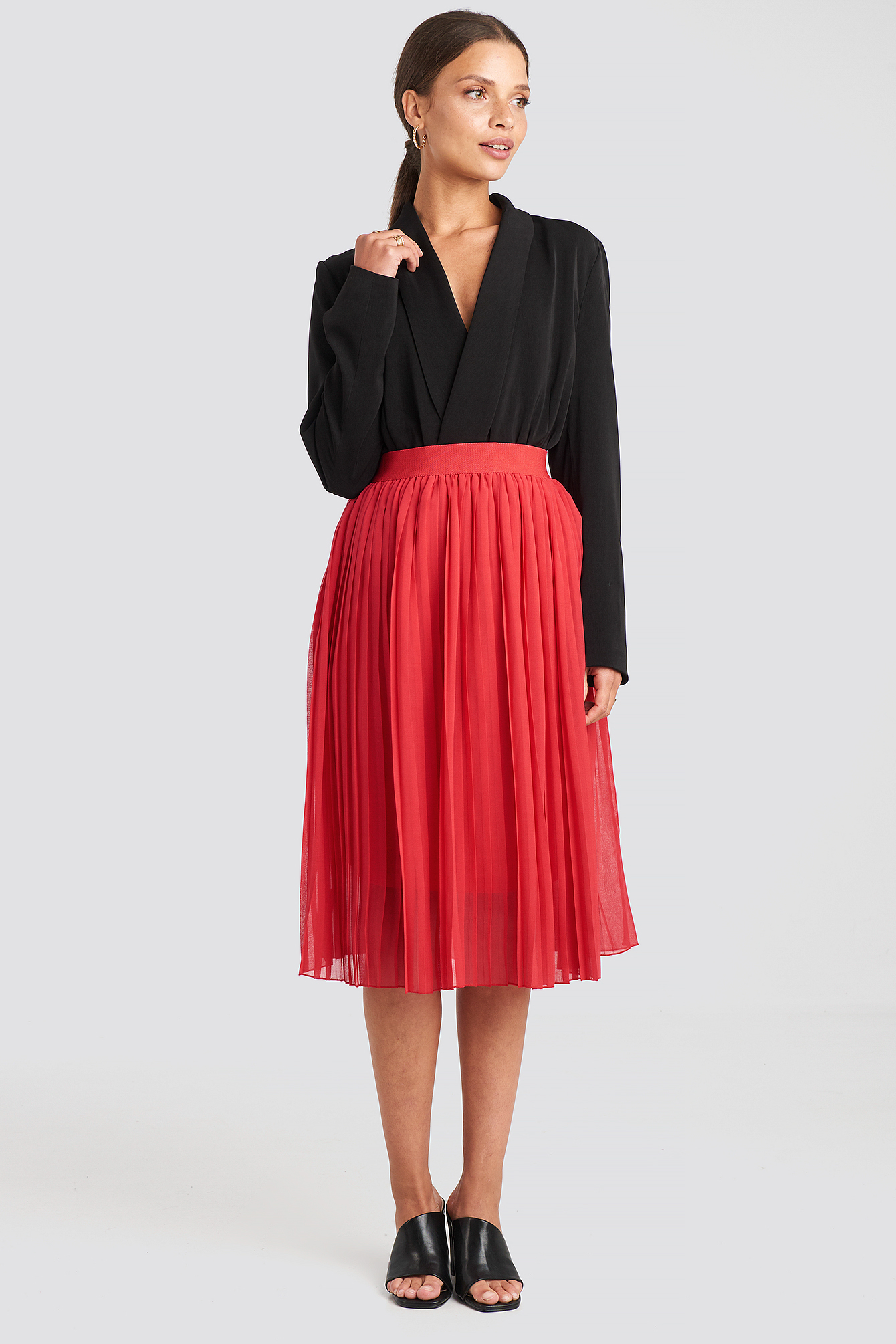 Midi Pleated Skirt Red