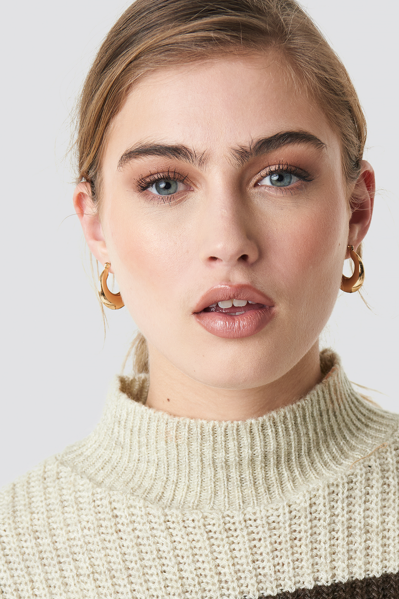 Mini Thick Hoop Earrings Gold