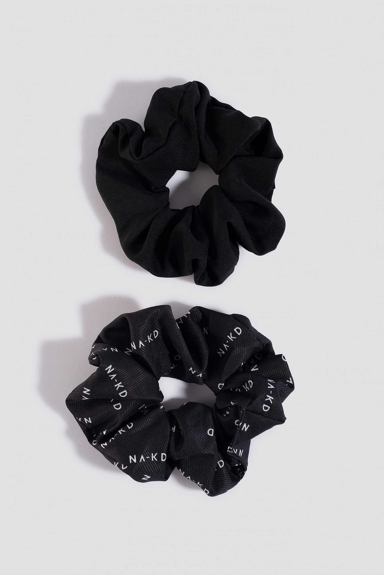 NA-KD 2-pack Scrunchie Black