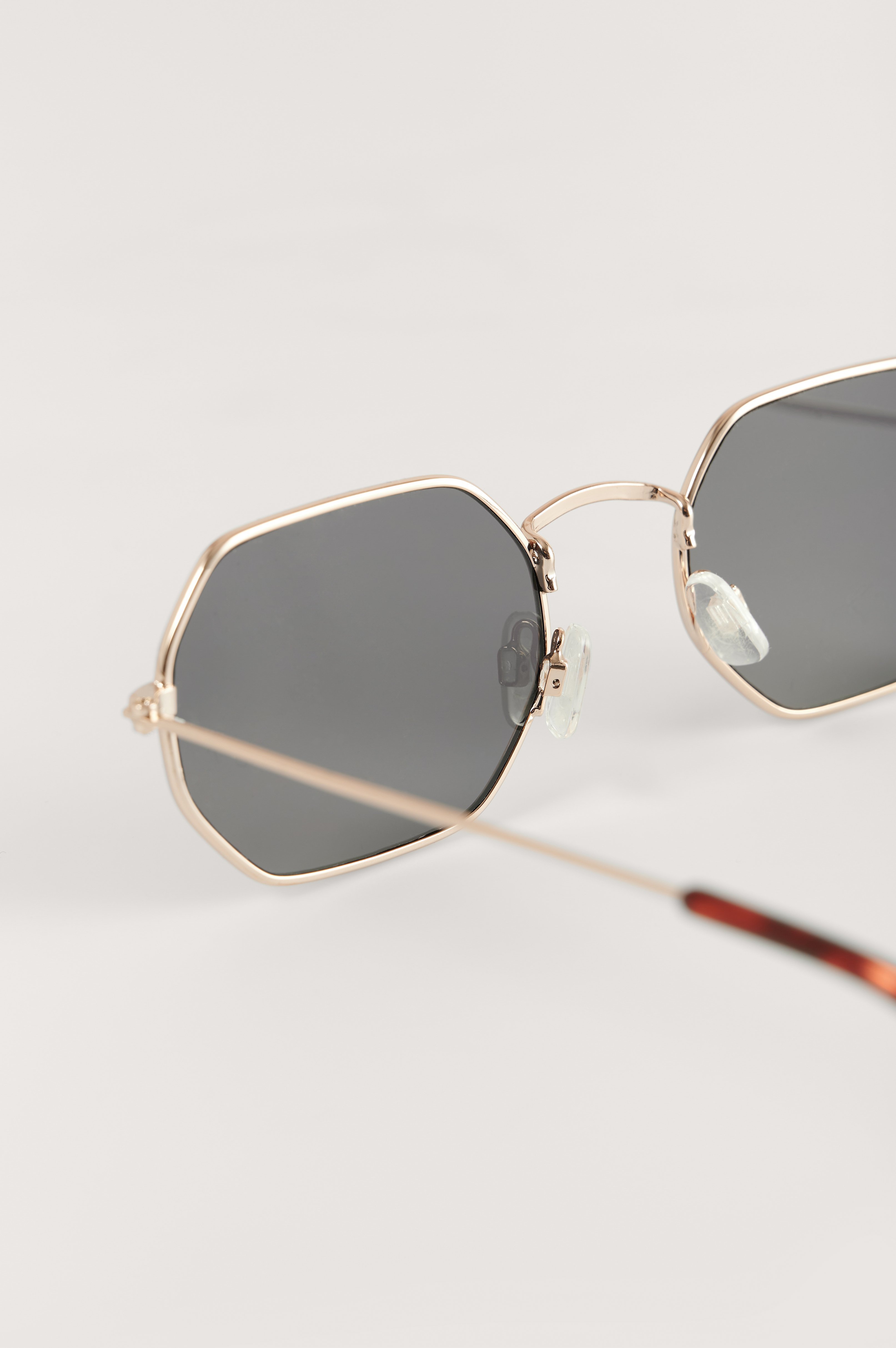 Octagon Frame Sunglasses Black | na-kd.com