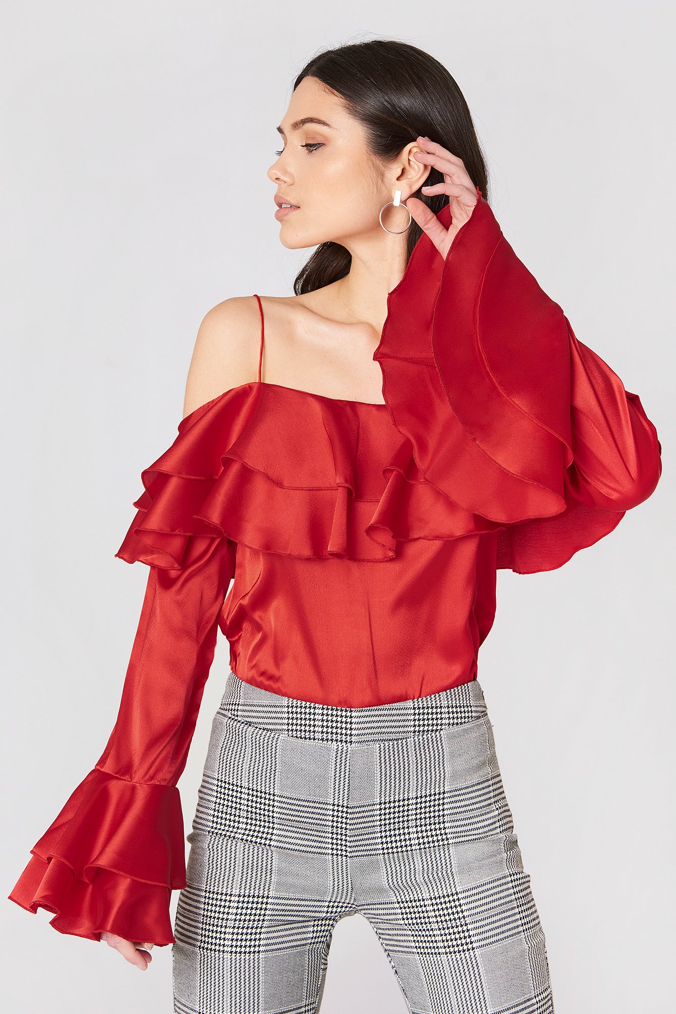 Off Shoulder Double Flounce Top Red | NA-KD