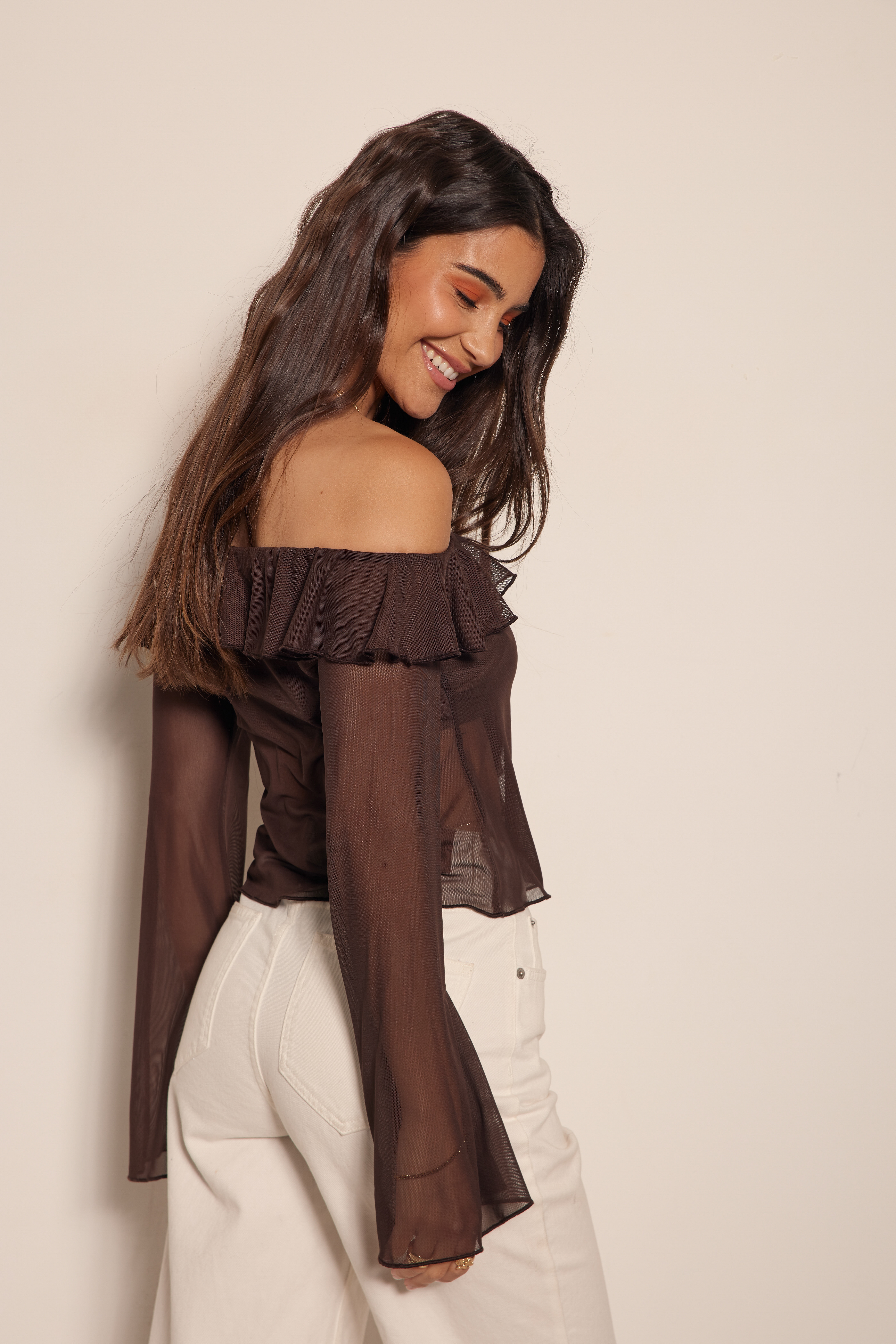Off Shoulder Frill Mesh Top Brown | na 