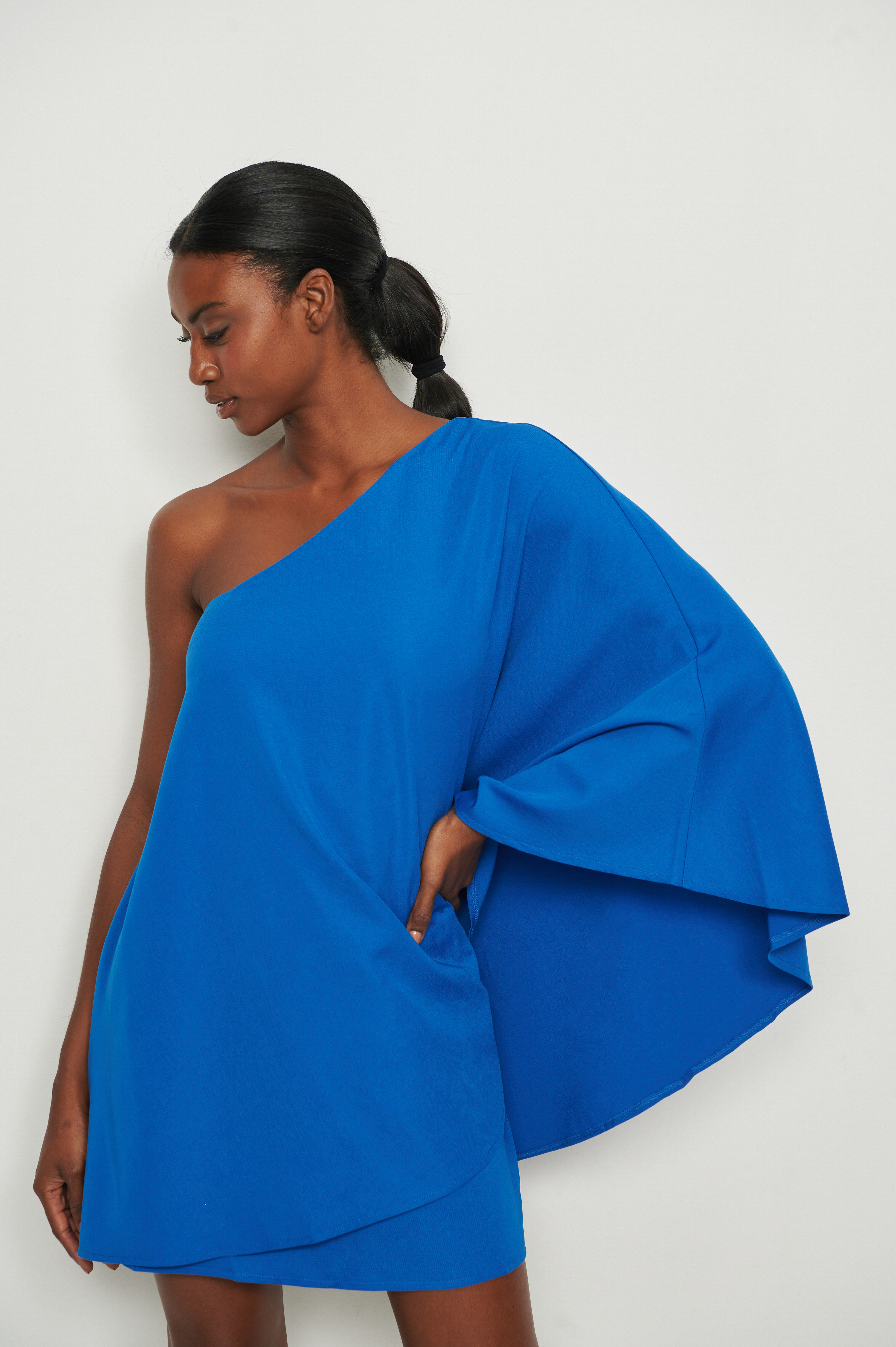 One Shoulder Flowy Mini Dress Blue | na 
