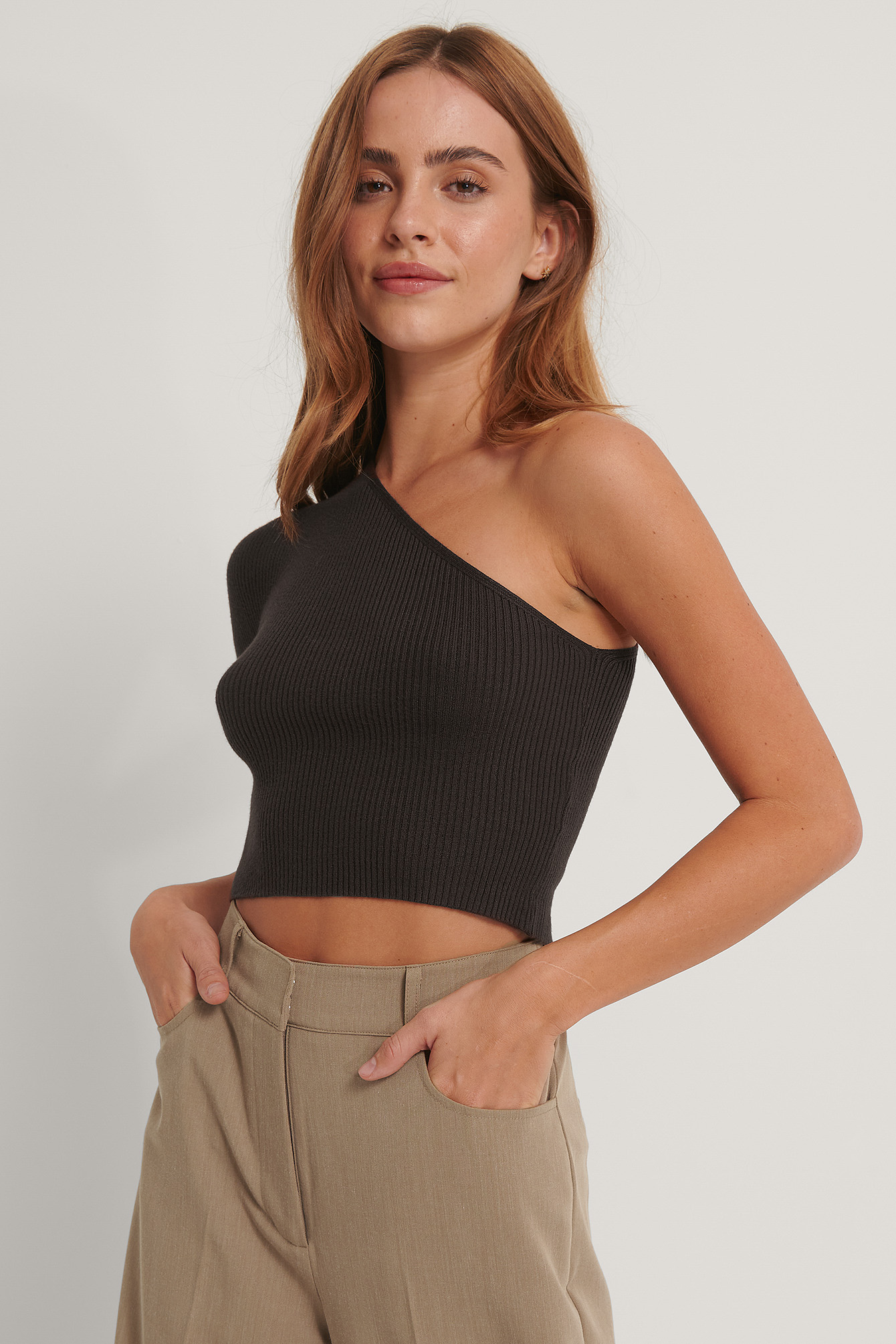 Brown One Shoulder Knitted Short Sleeve Top