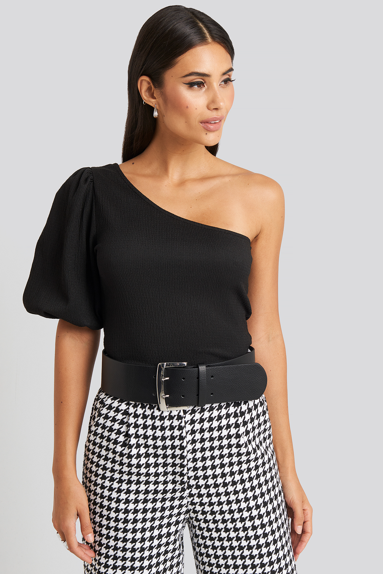 one shoulder puff sleeve top