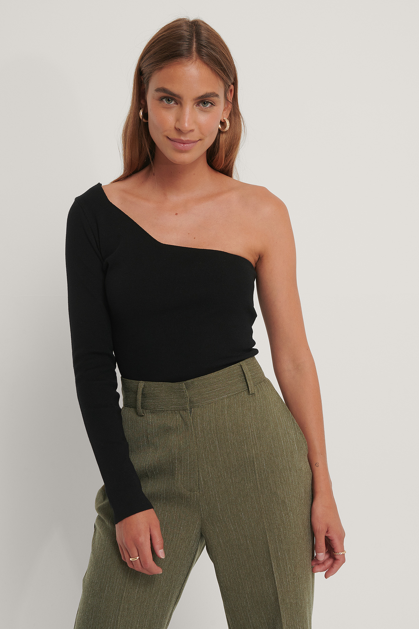 Black One Shoulder Ribbed Knitted Top