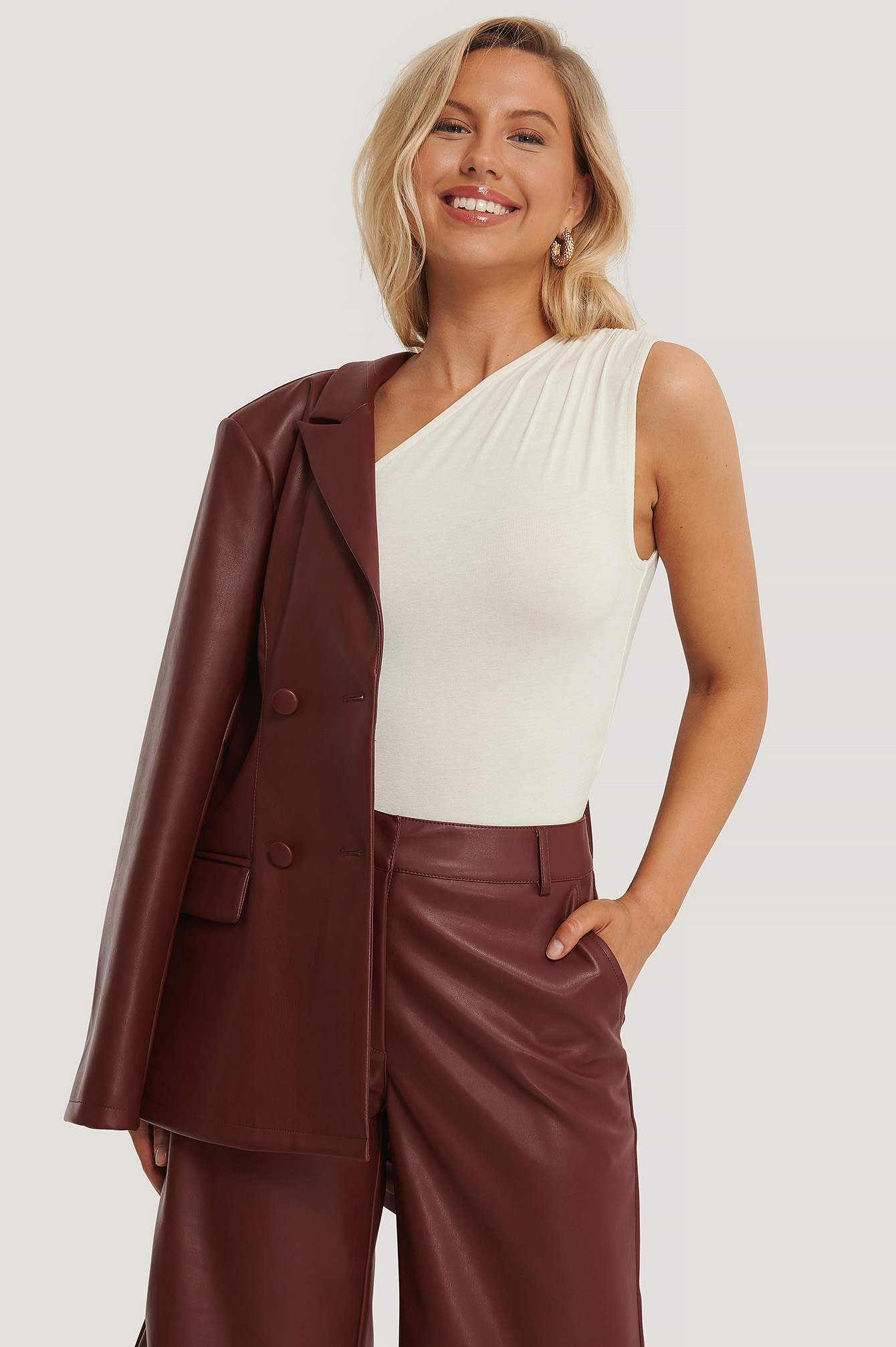 One Shoulder Sleeveless Body Offwhite