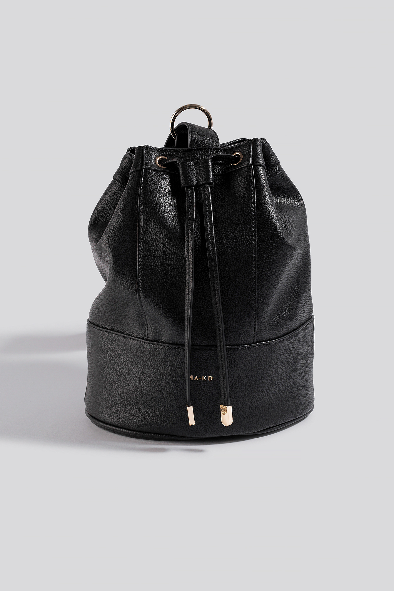 One Strap Bucket Bag Black