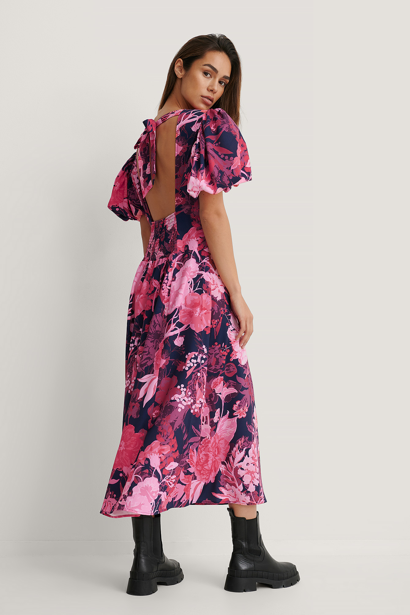 Open Back Puff Sleeve Dress Pink | na 