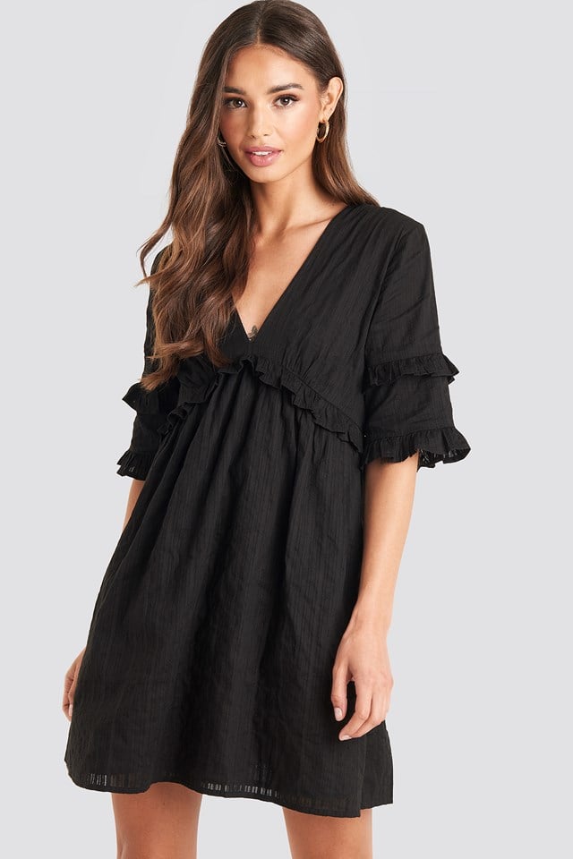 Open Back Ruffle Sleeve Mini Dress Black | na-kd.com