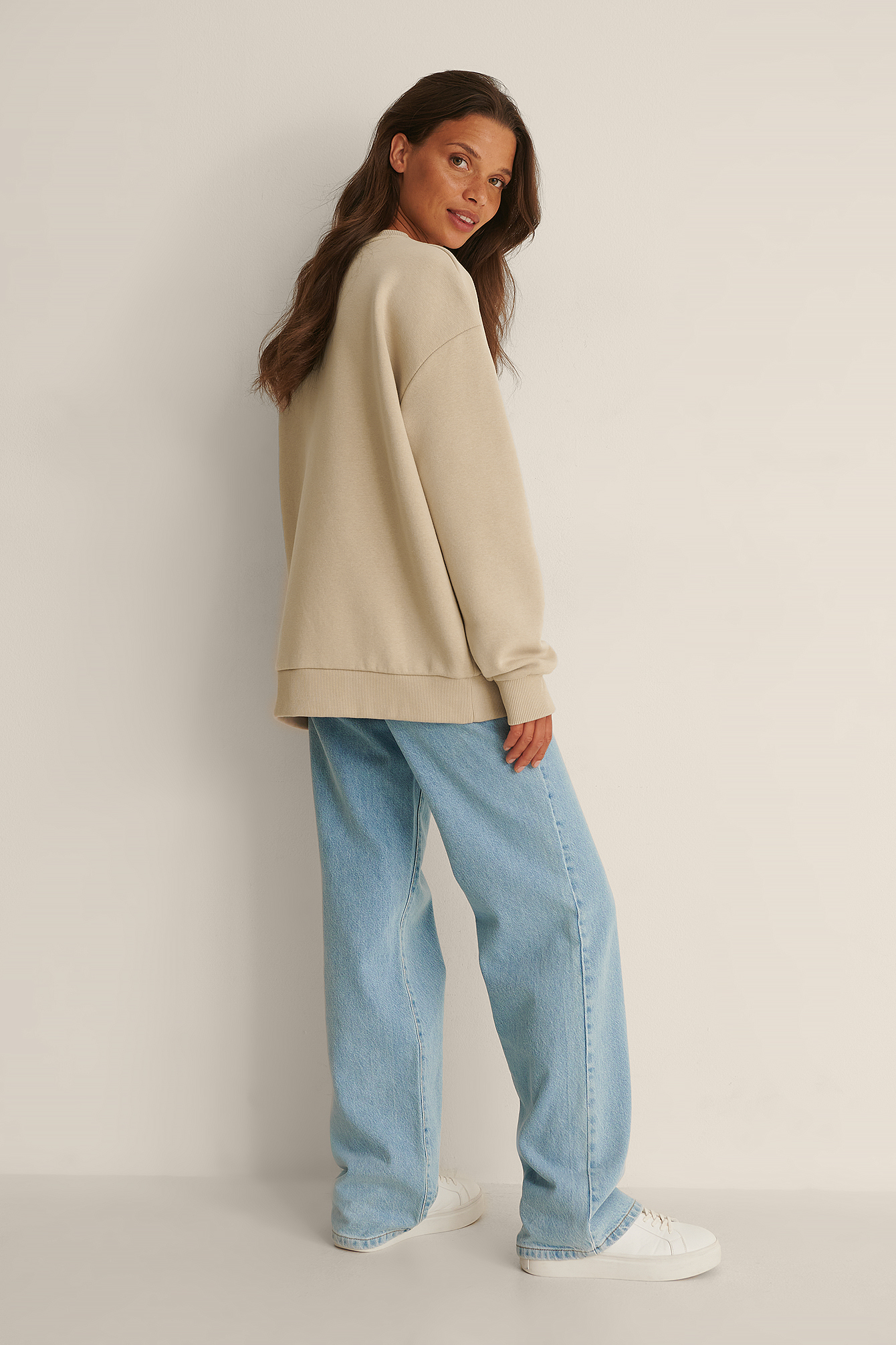 Oversized Sweatshirt Beige | na-kd.com